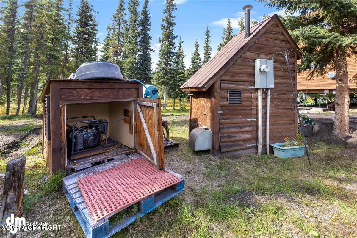 L8/9 Gulkana River Property Photo 59