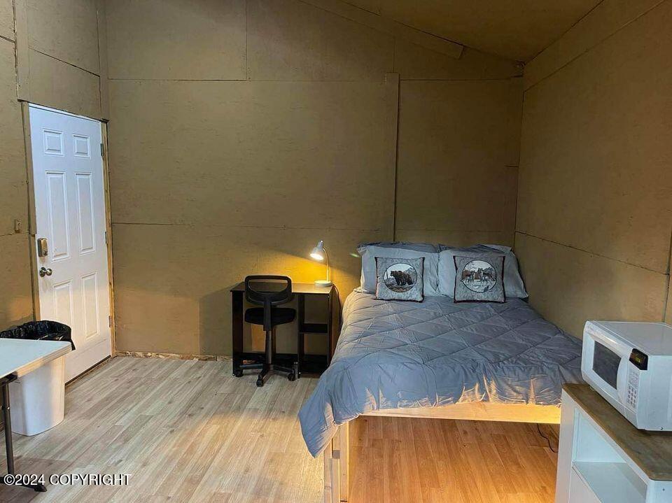 L3b9 Hanus Road Property Photo 3