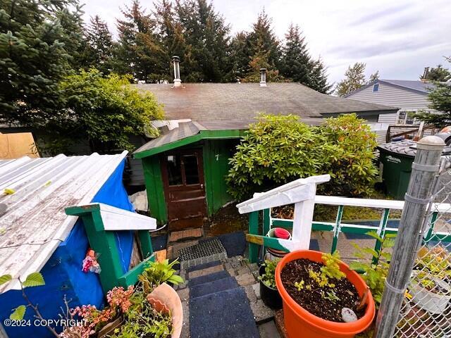 716 Thorsheim Street Property Photo 9