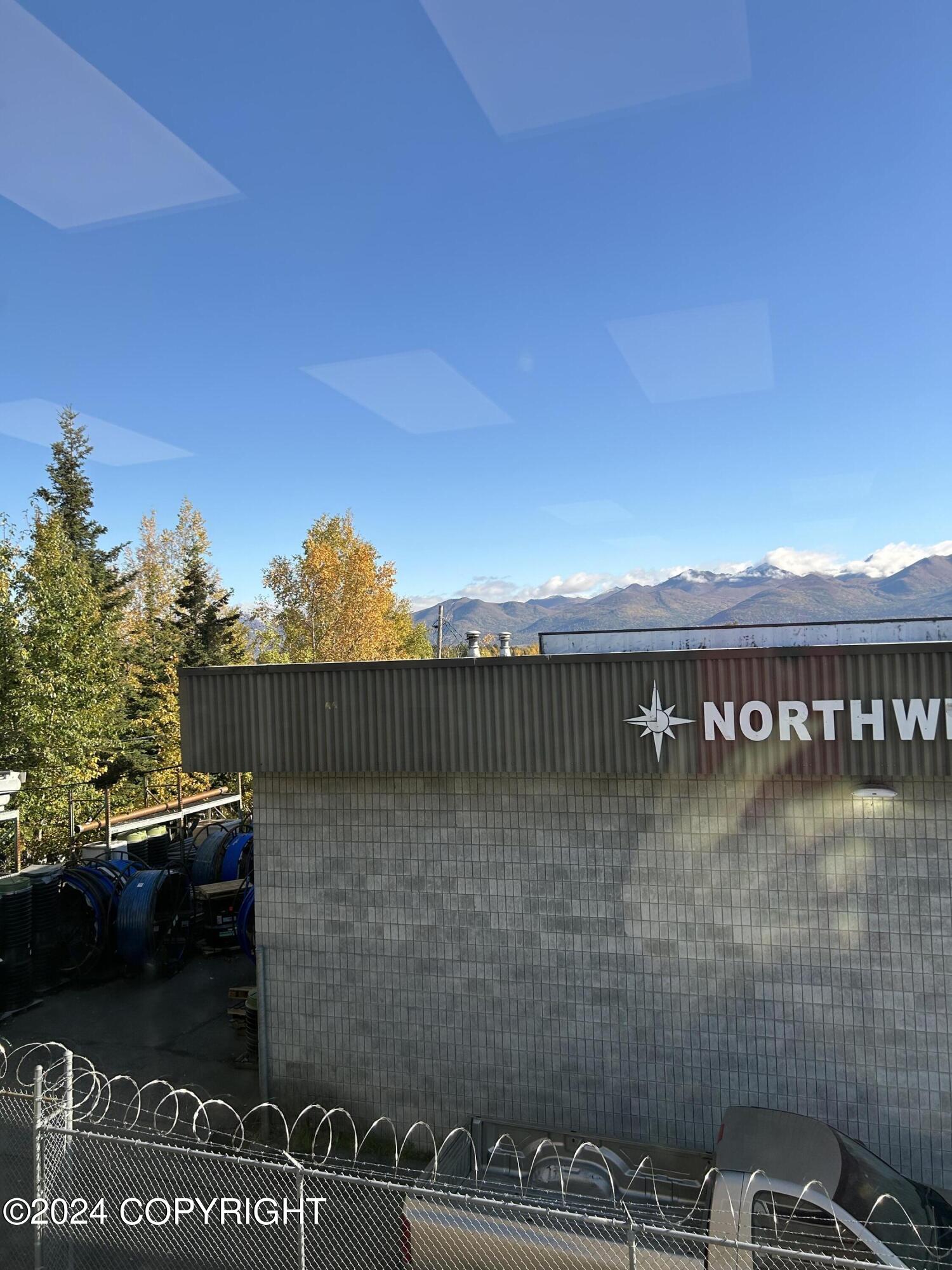 6957 Old Seward Highway Property Photo 11
