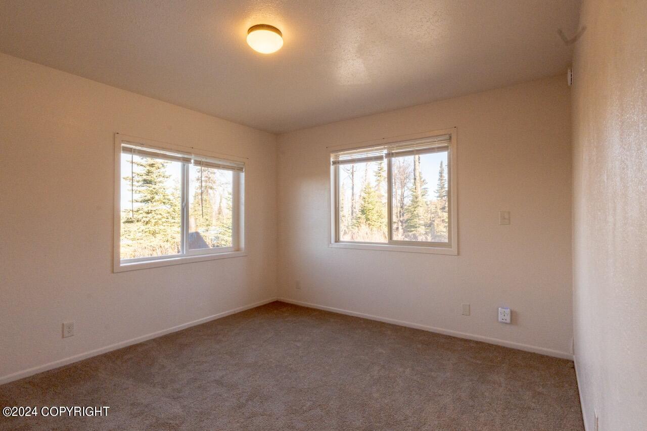 65449 Lingonberry Road Property Photo 24