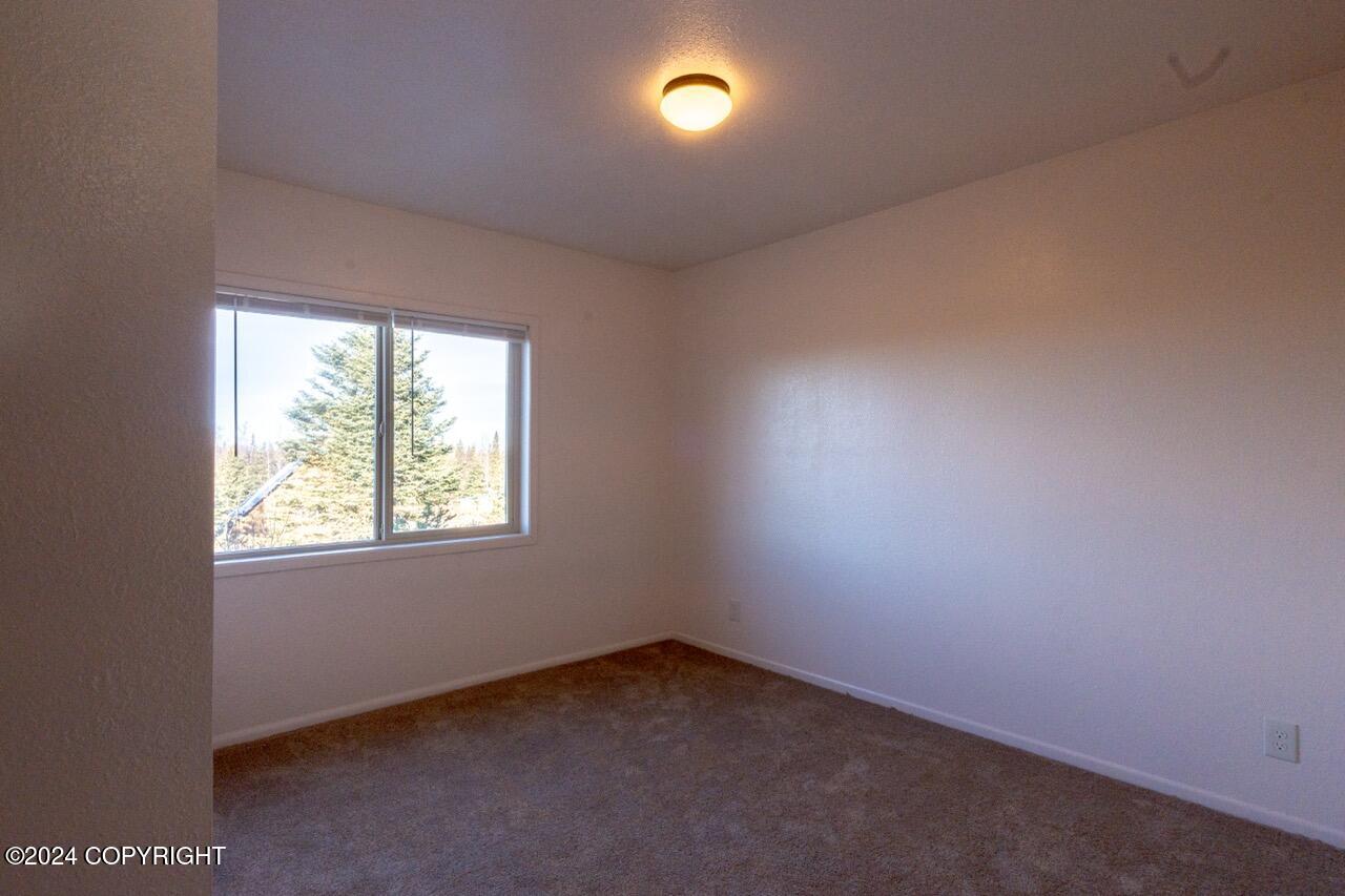 65449 Lingonberry Road Property Photo 26