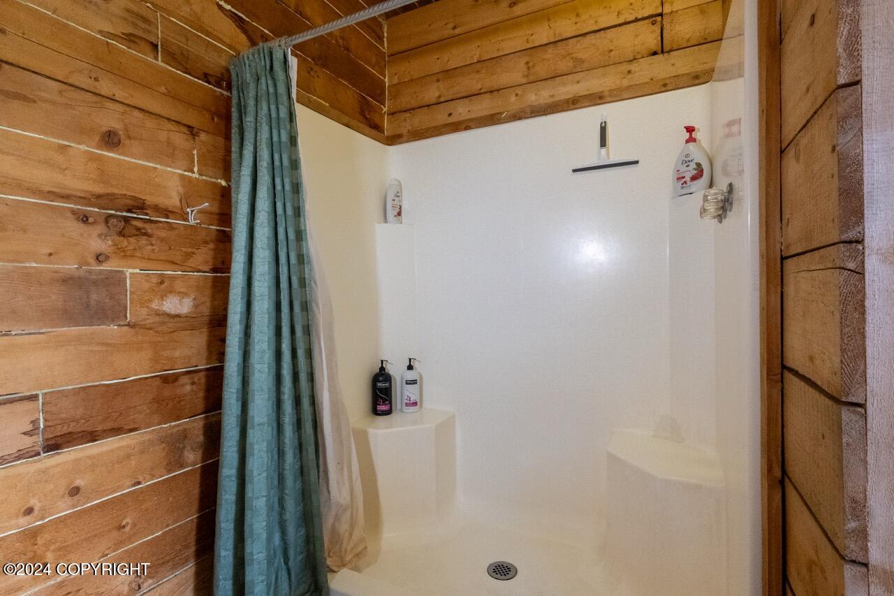65449 Lingonberry Road Property Photo 45