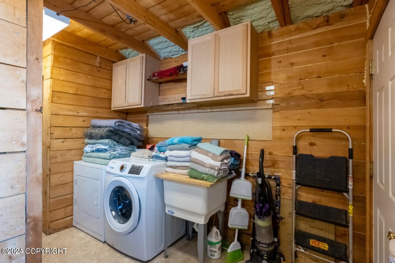 65449 Lingonberry Road Property Photo 48