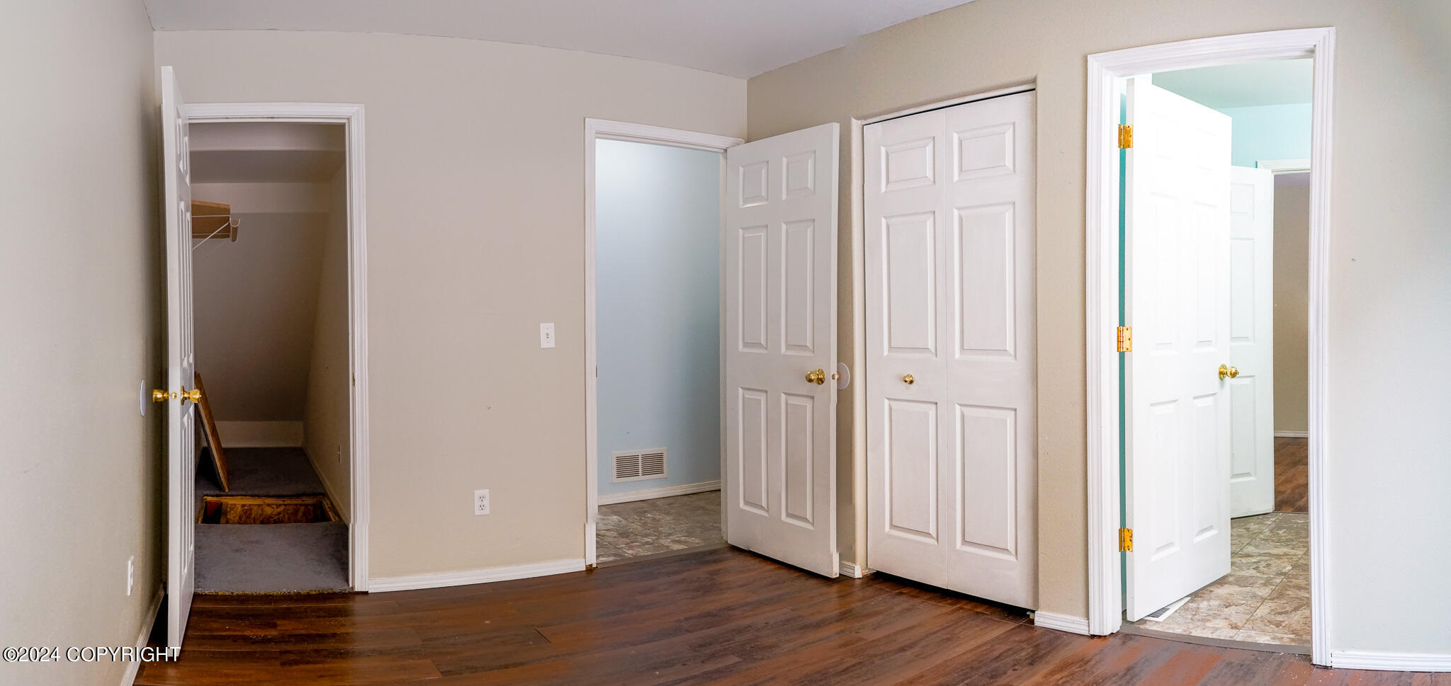 17347 Flintwood Place Property Photo 6