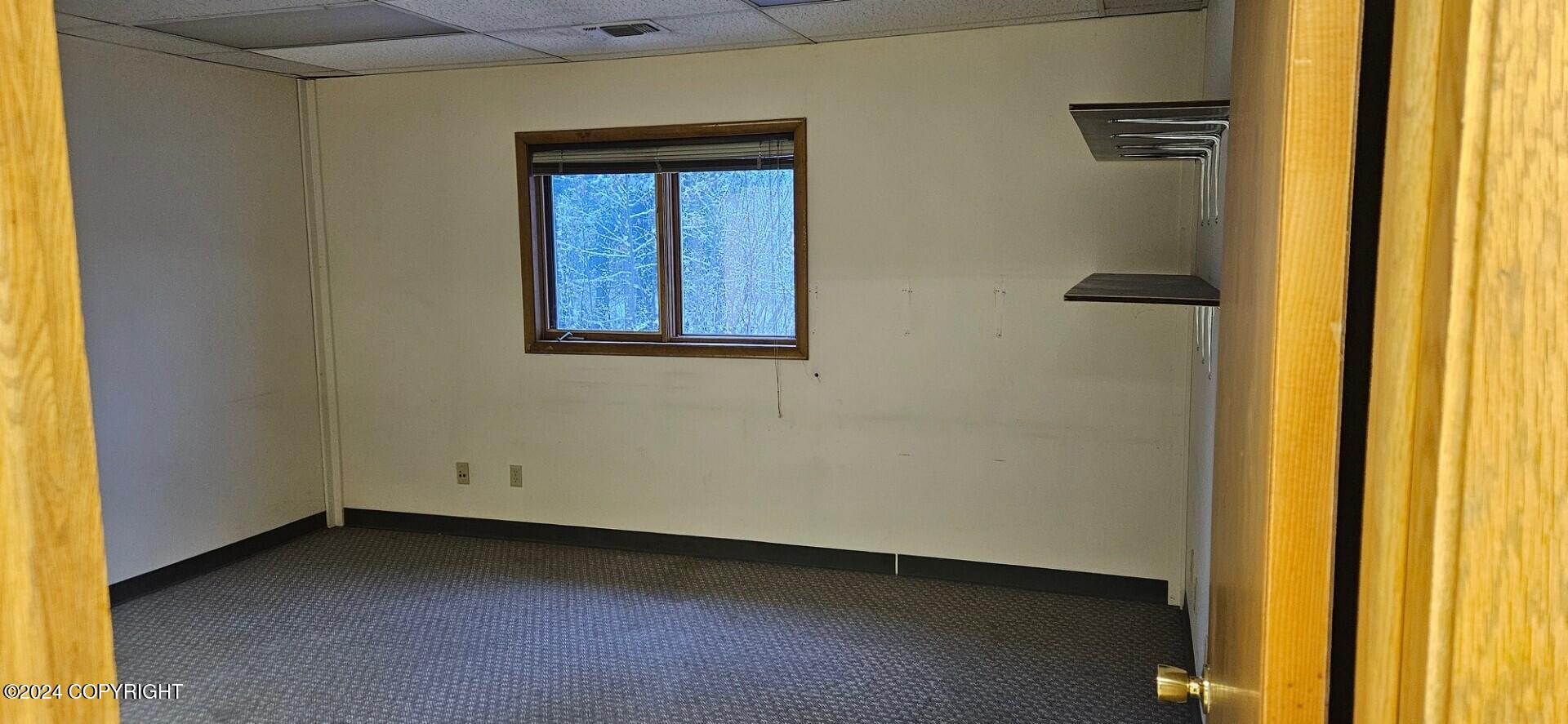 371 N Old Steese Highway Property Photo 5