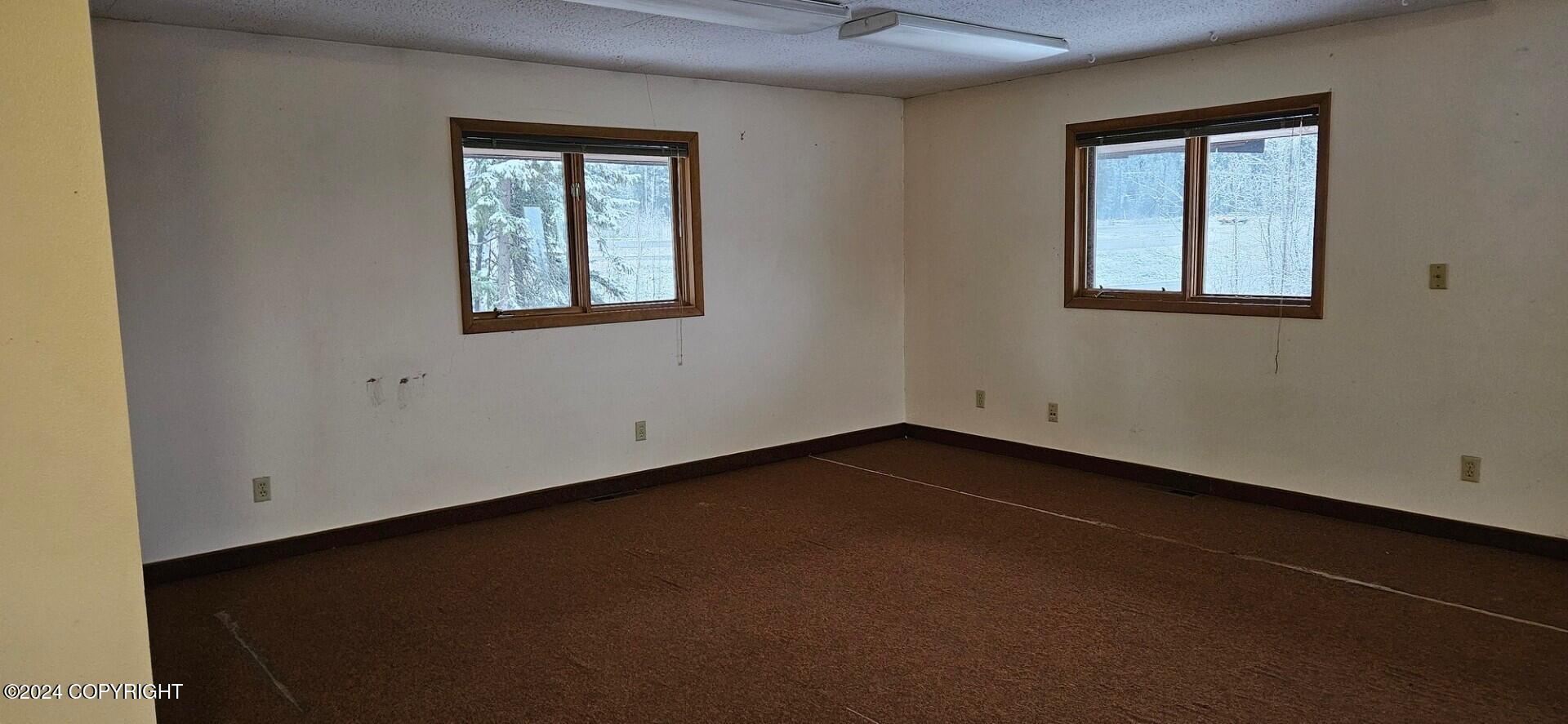 371 N Old Steese Highway Property Photo 6