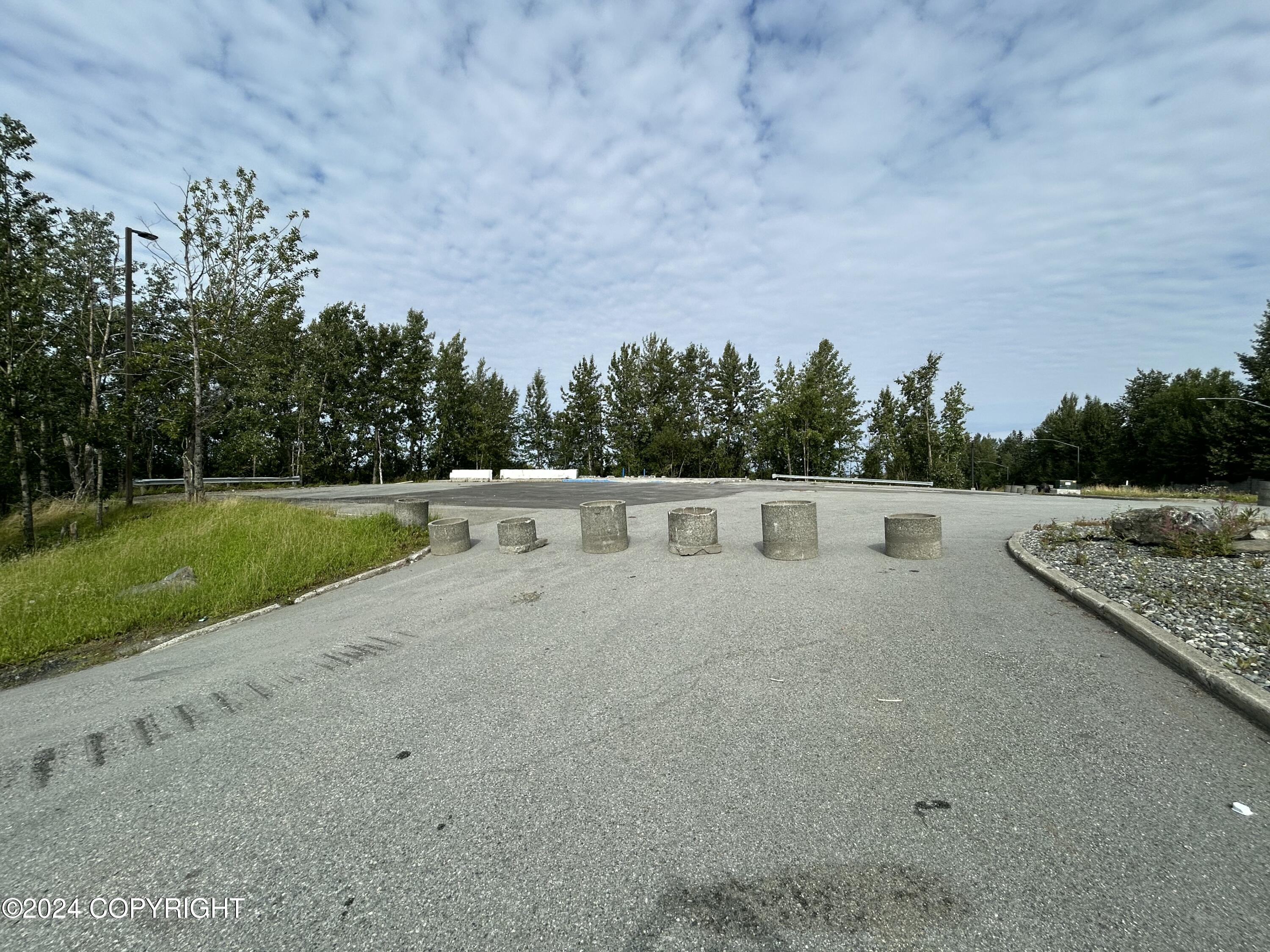 1900 Muldoon Road Property Photo 4