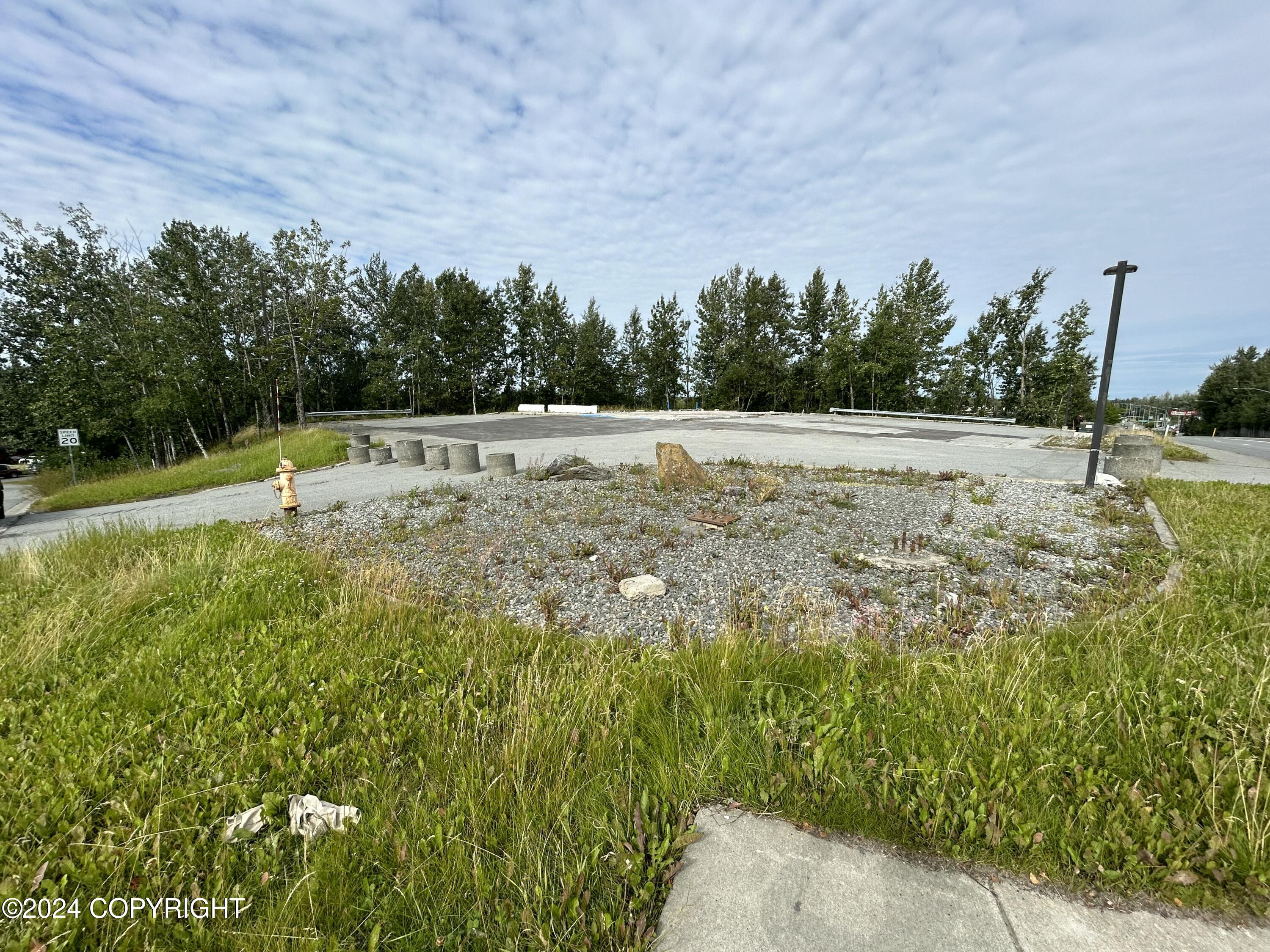 1900 Muldoon Road Property Photo 5