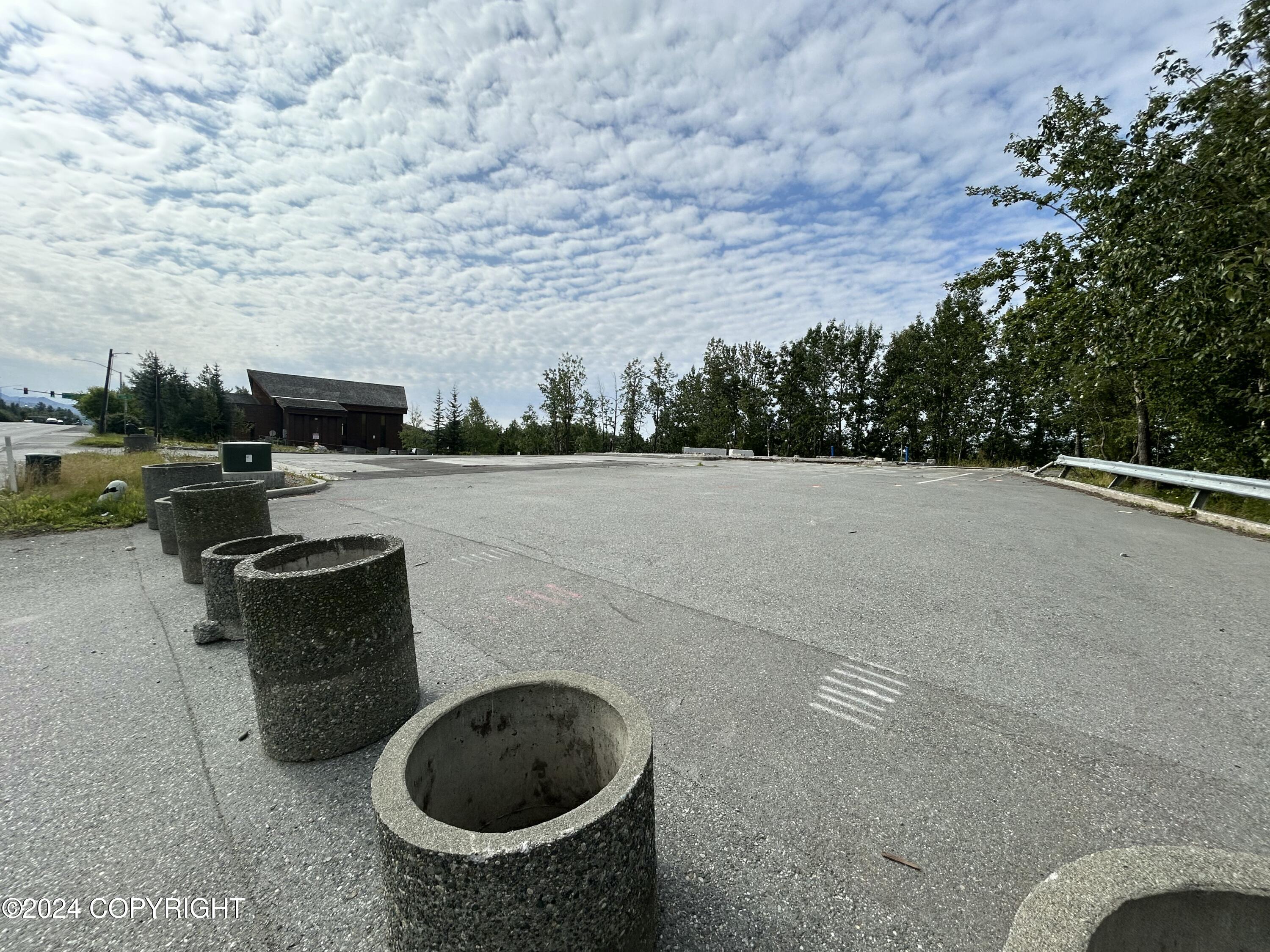 1900 Muldoon Road Property Photo 11