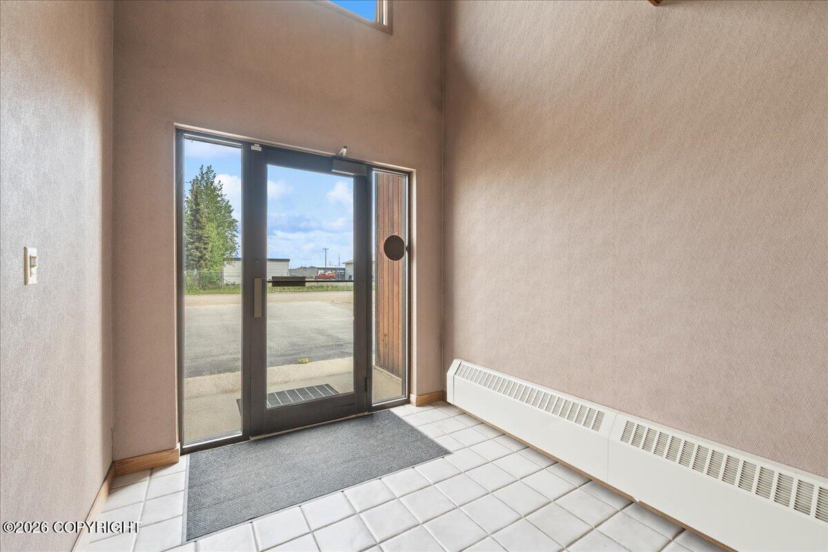 980 Deere Street Property Photo 9