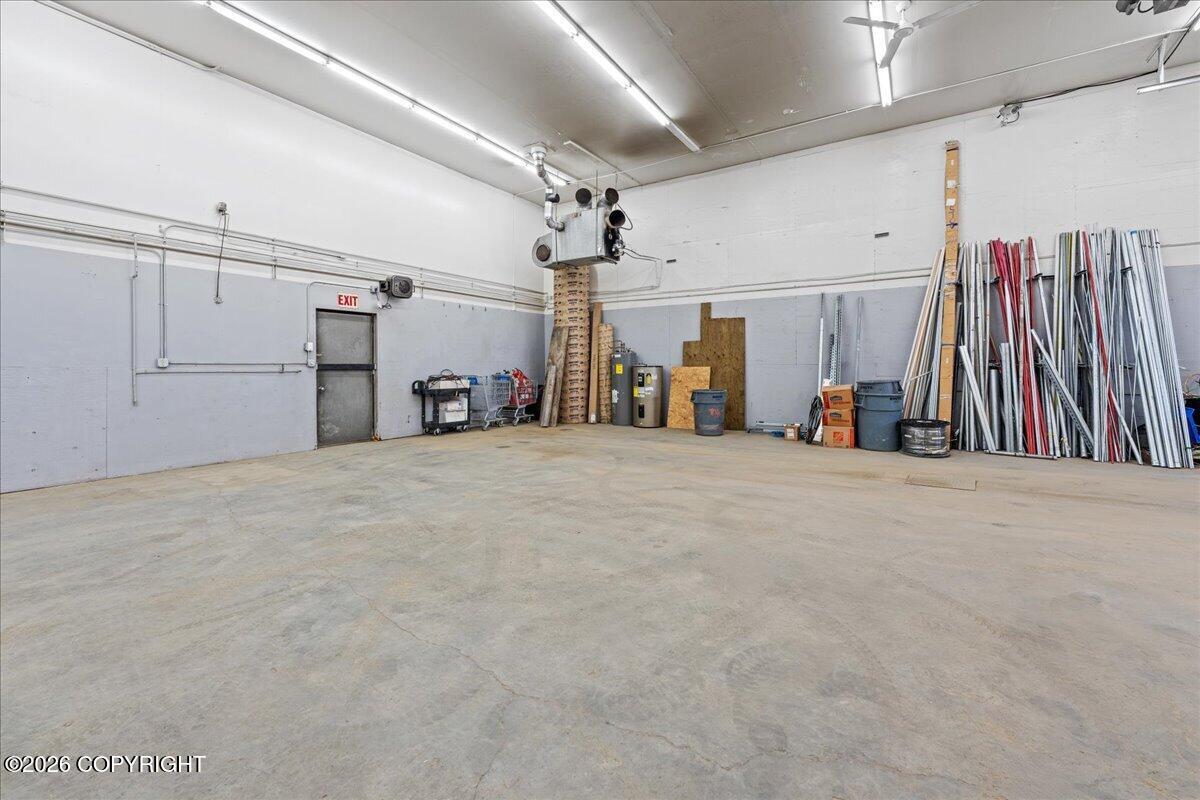 980 Deere Street Property Photo 37