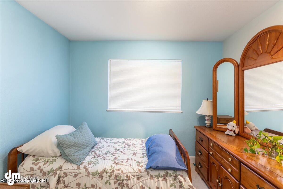 937 W Auklet Avenue Property Photo 13