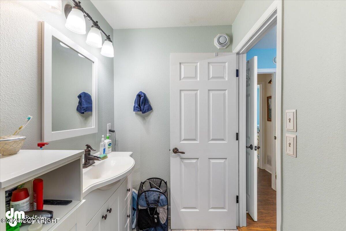 937 W Auklet Avenue Property Photo 15