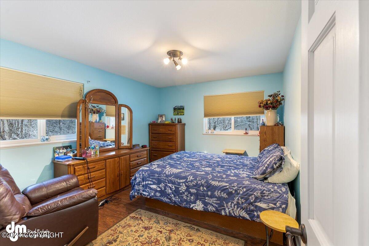 937 W Auklet Avenue Property Photo 20
