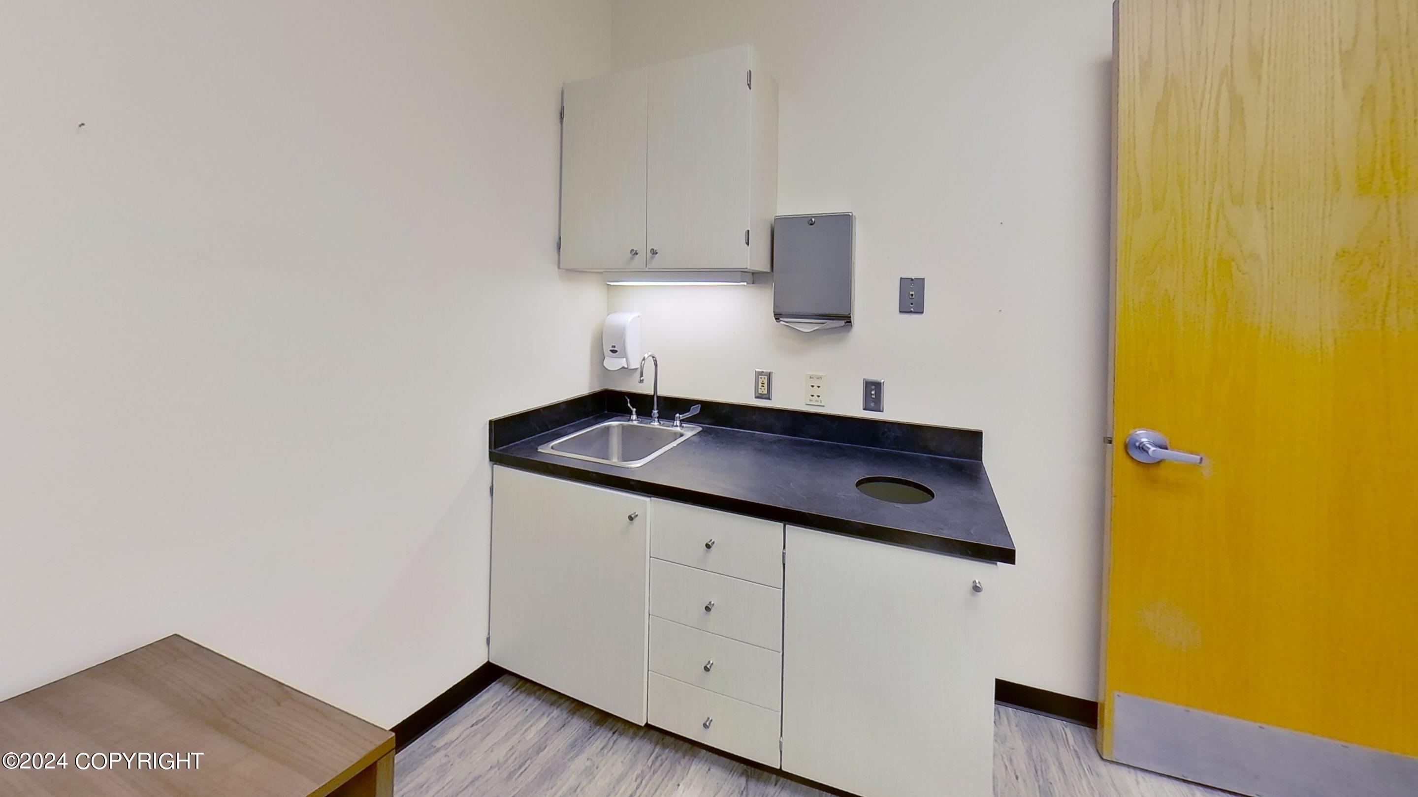 4100 Lake Otis Parkway #206 Property Photo 5