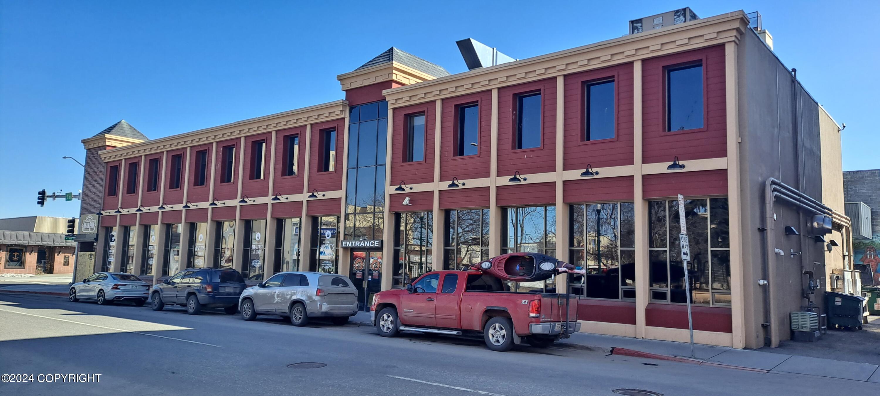 415 E Street Property Photo 2