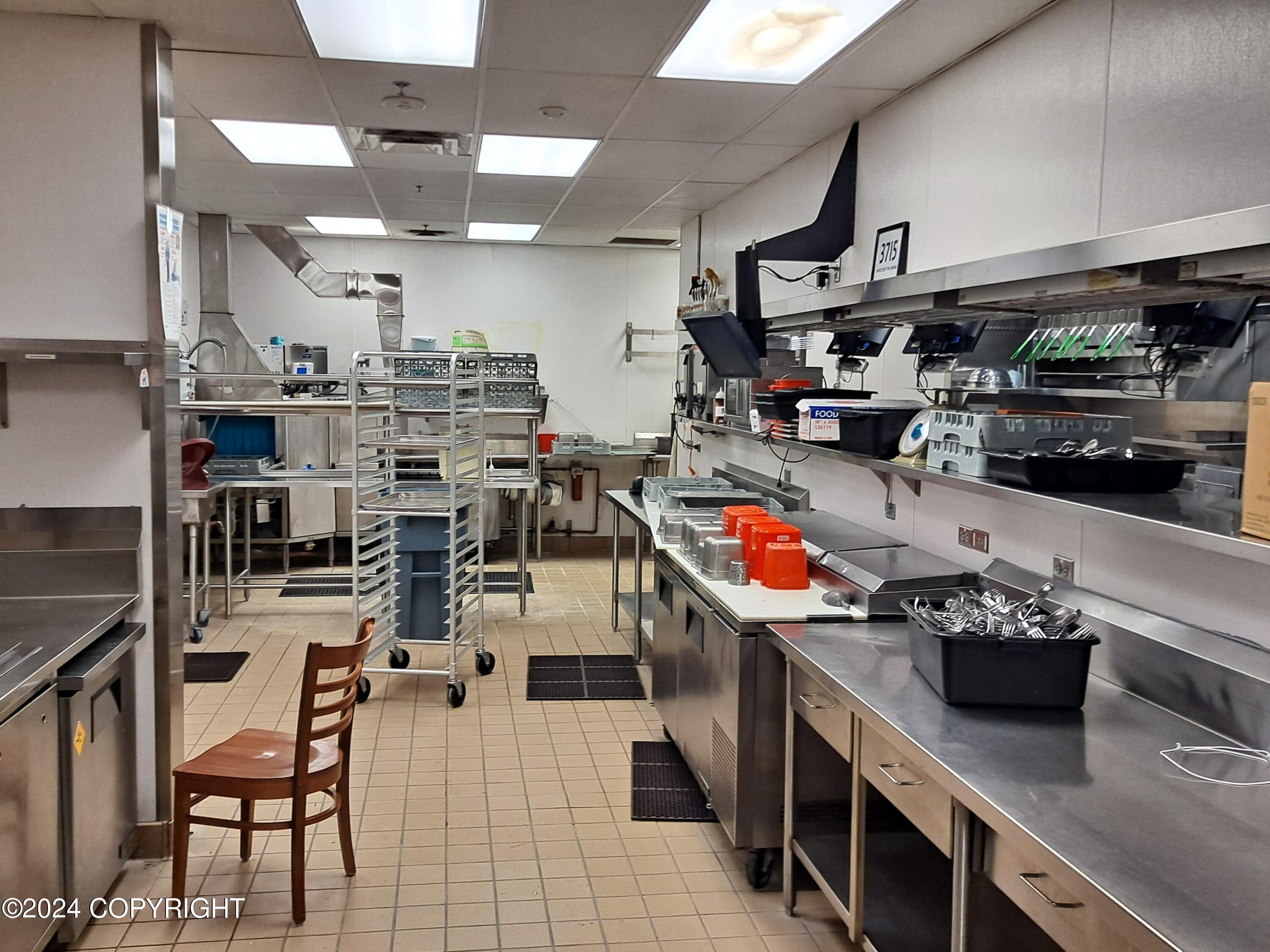 415 E Street Property Photo 7