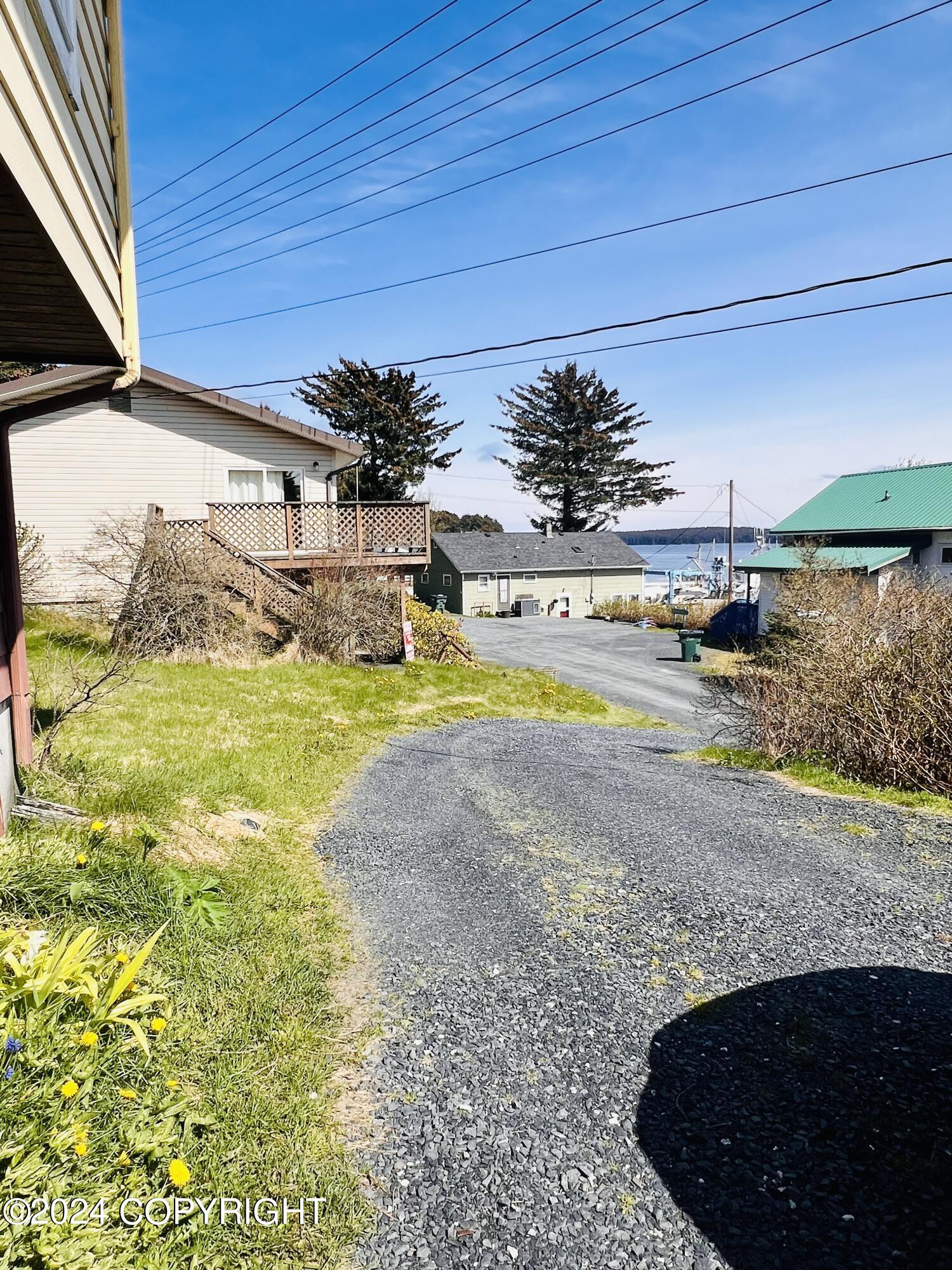 821 E Tagura Road Property Photo 13