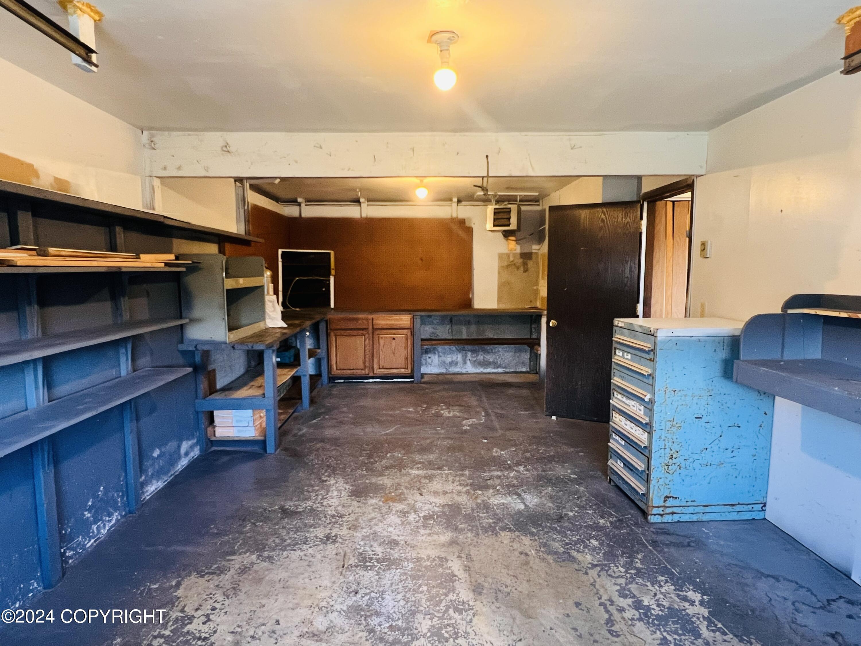 821 E Tagura Road Property Photo 25