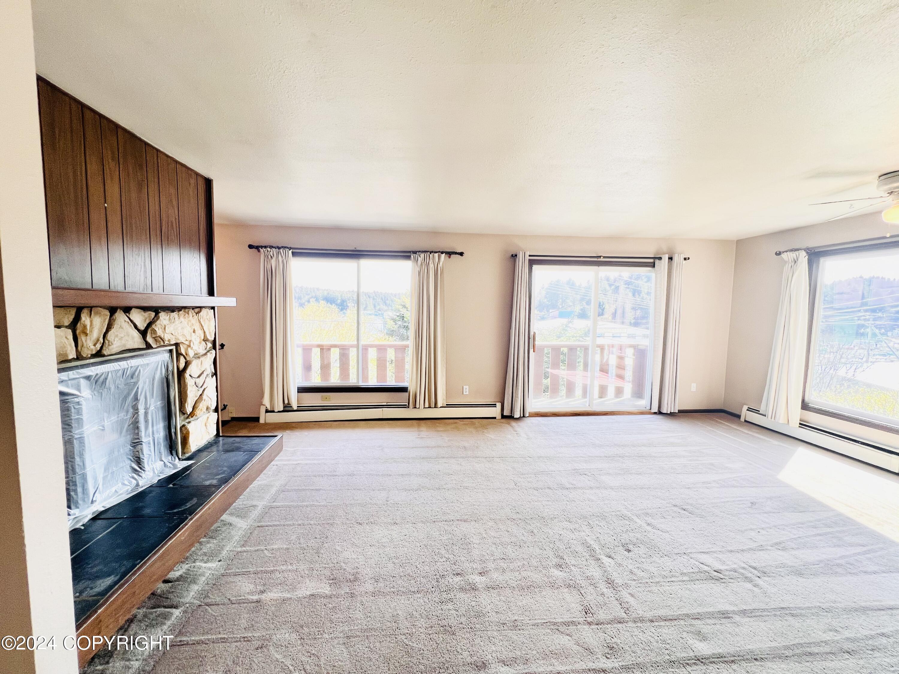 821 E Tagura Road Property Photo 32