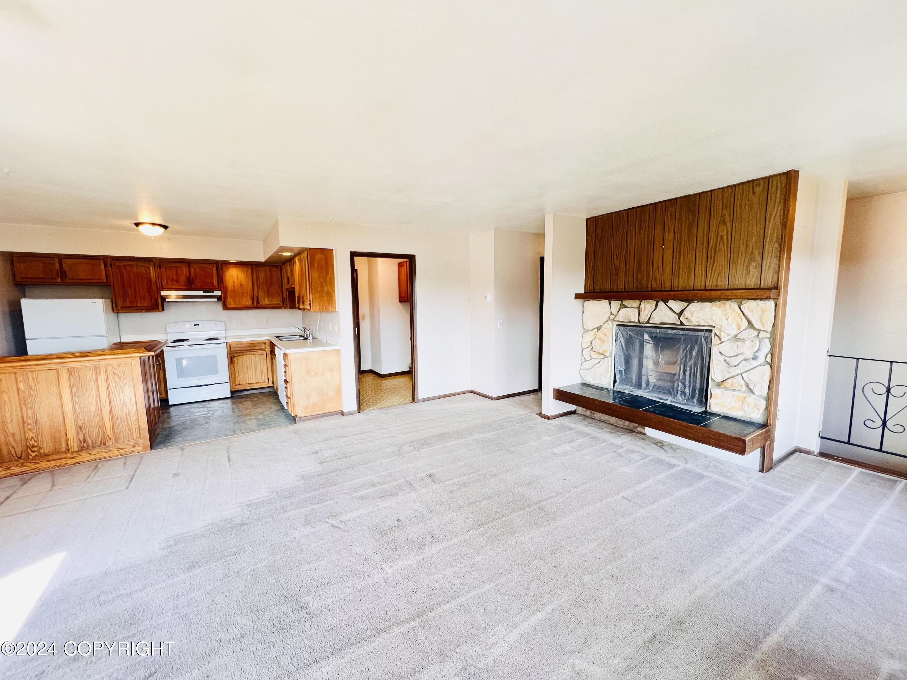 821 E Tagura Road Property Photo 33
