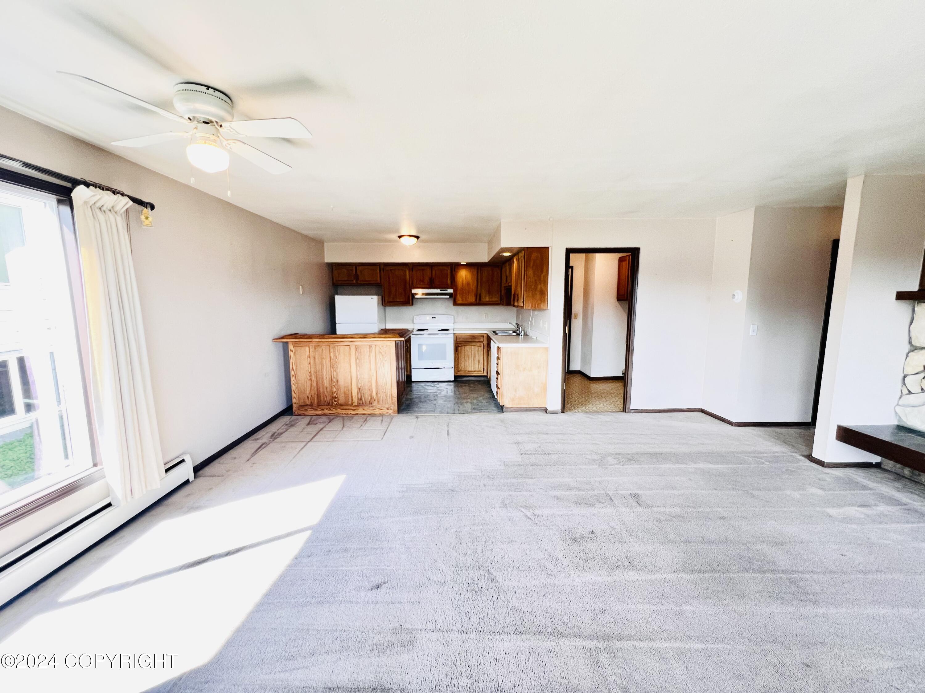 821 E Tagura Road Property Photo 37