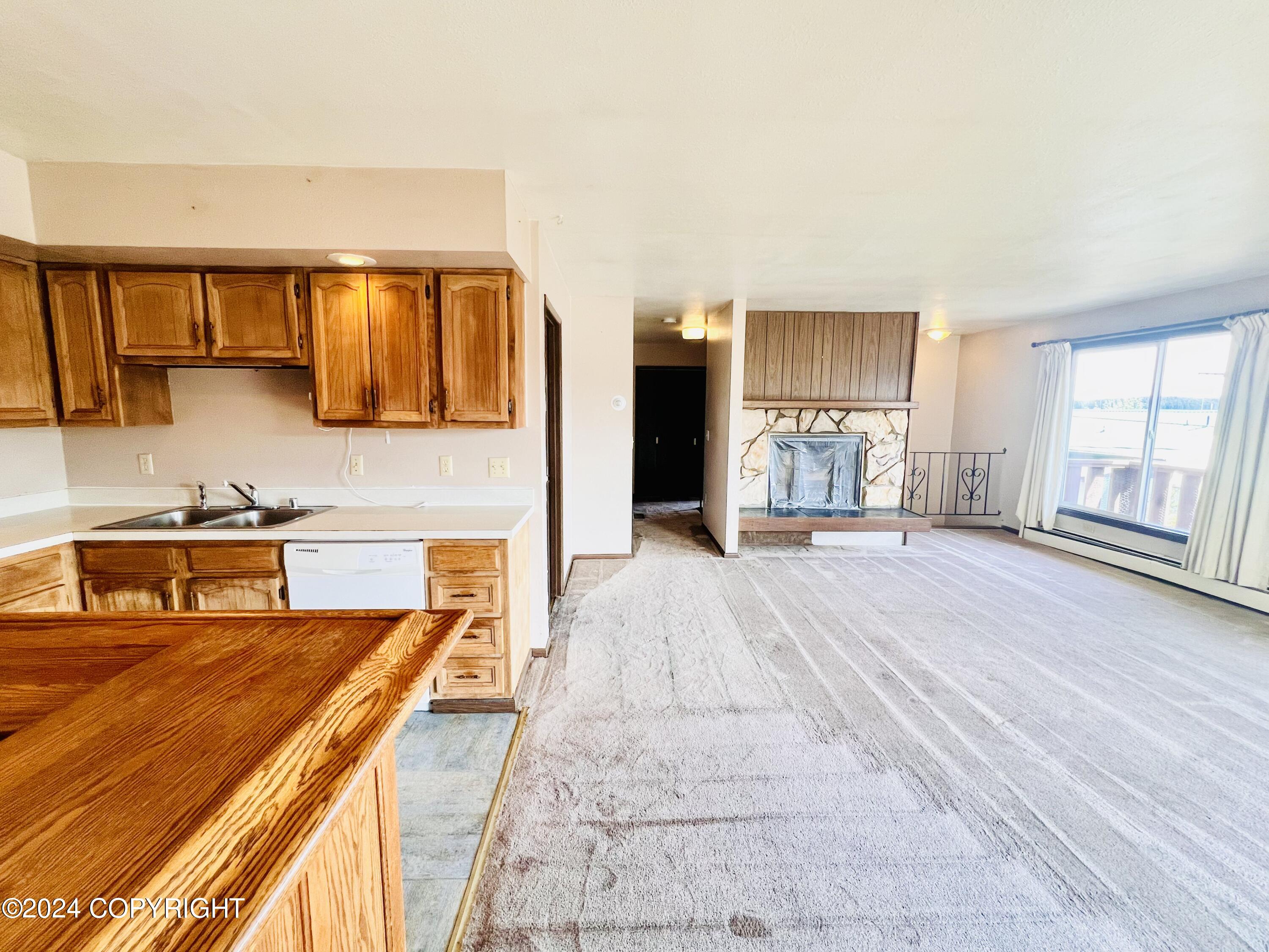 821 E Tagura Road Property Photo 47