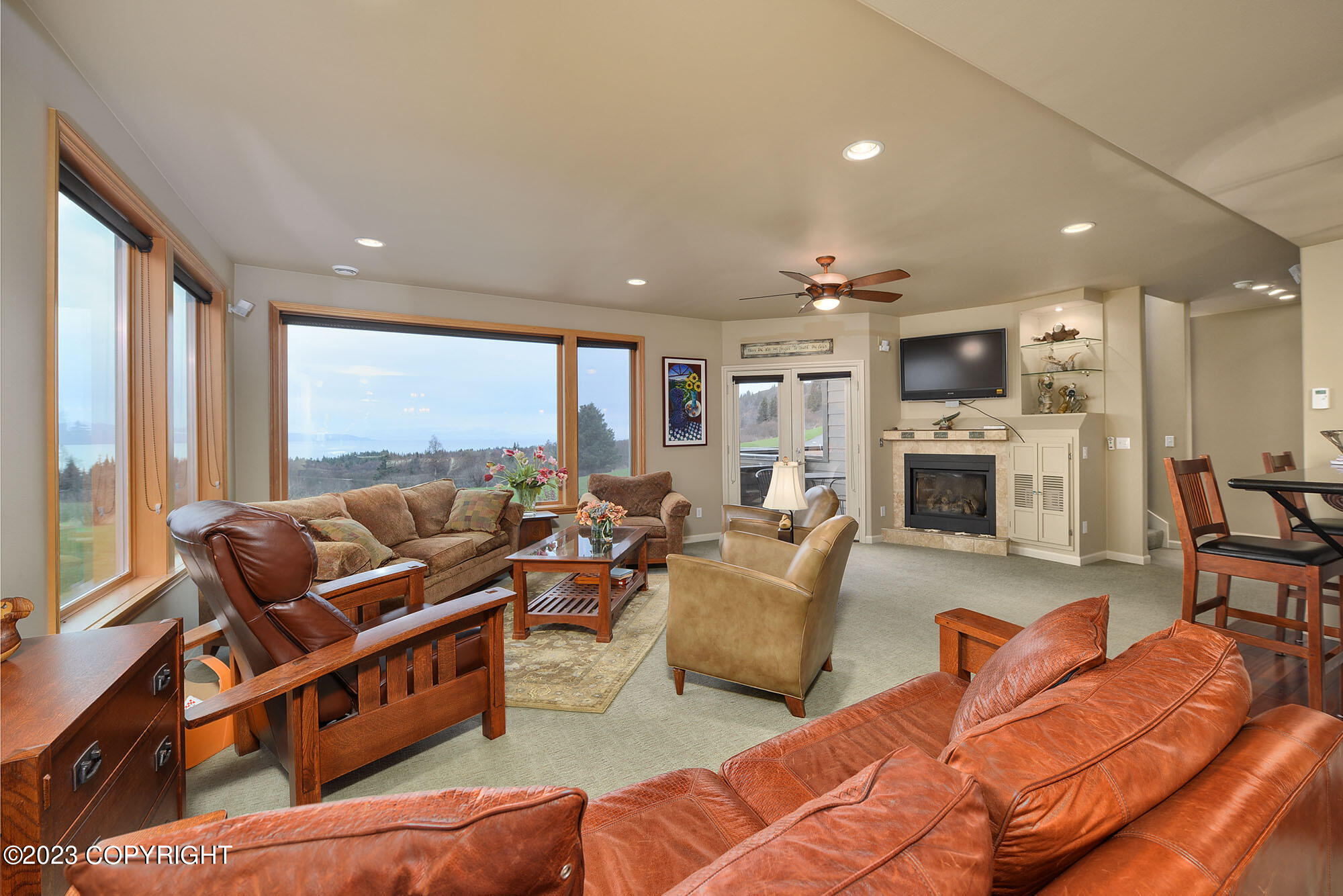 932 Quiet Creek Drive Property Photo 6
