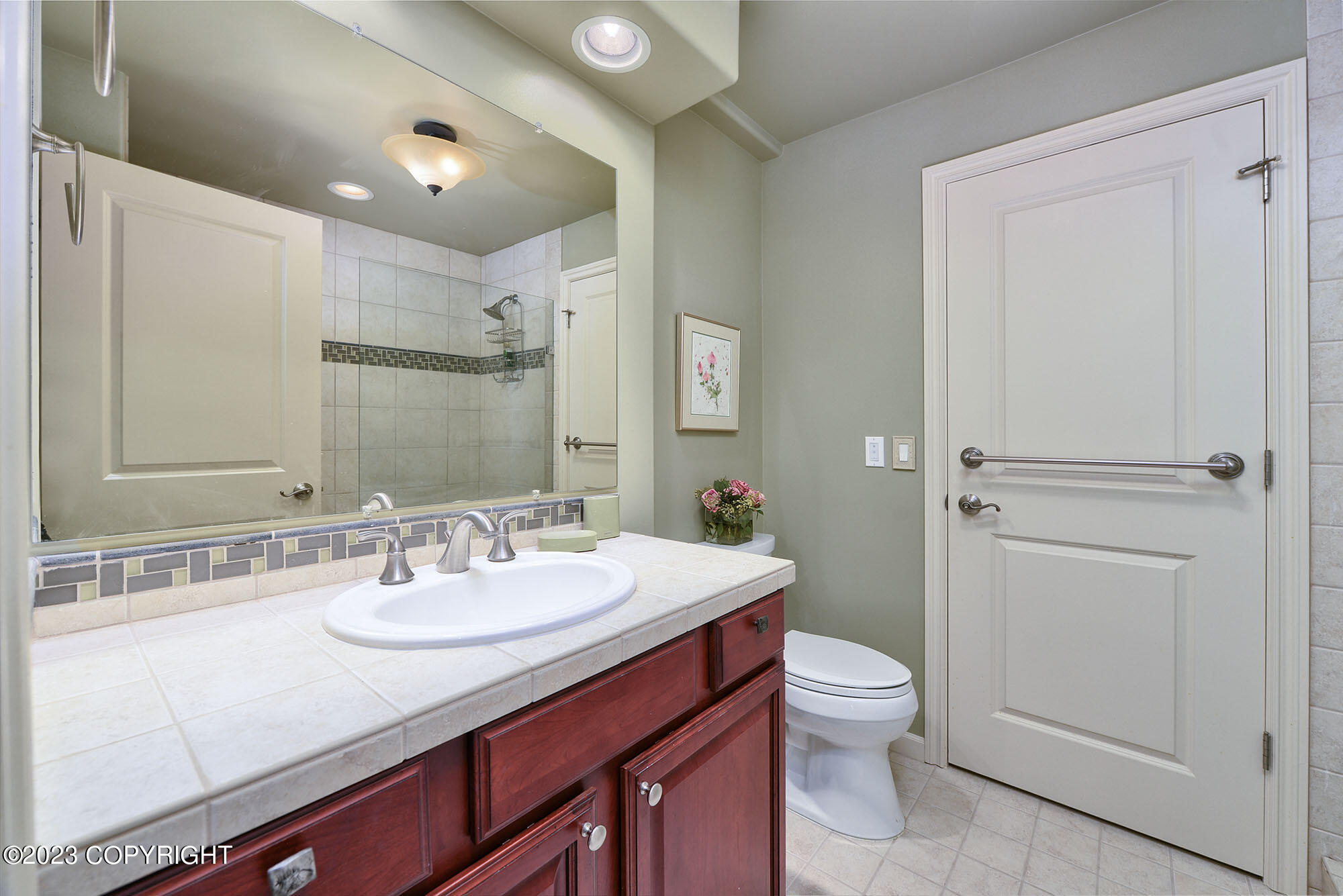 932 Quiet Creek Drive Property Photo 27