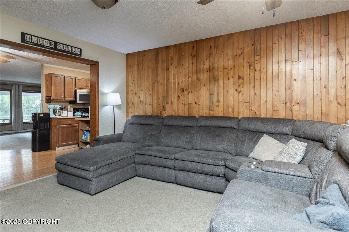 1370 Toolik Drive Property Photo 9