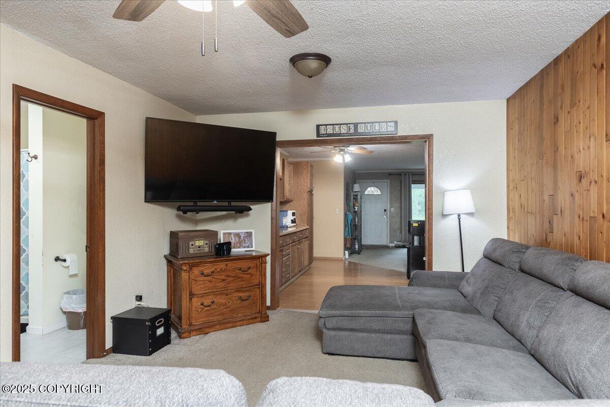 1370 Toolik Drive Property Photo 10