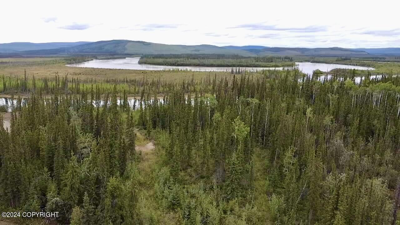 1327.6 B2 Alaska Highway Property Photo 6