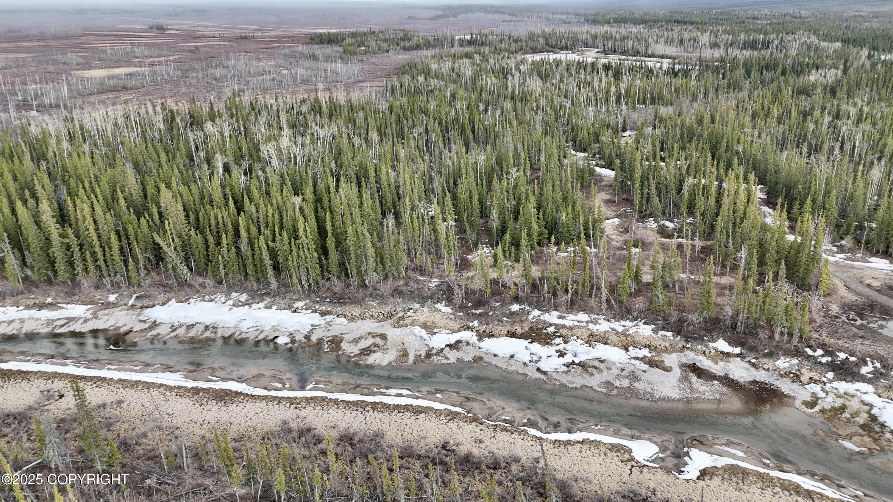 1327.6 B2 Alaska Highway Property Photo 23