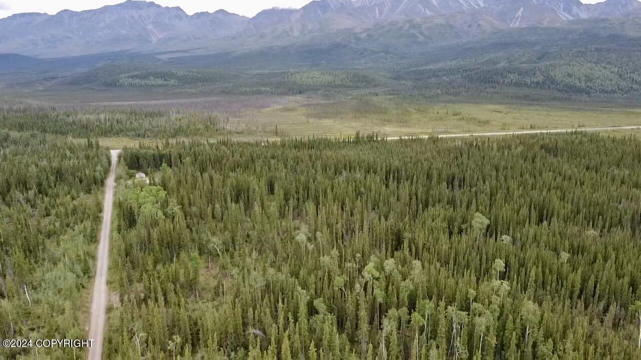 1327.6 B3 Alaska Highway Property Photo 11
