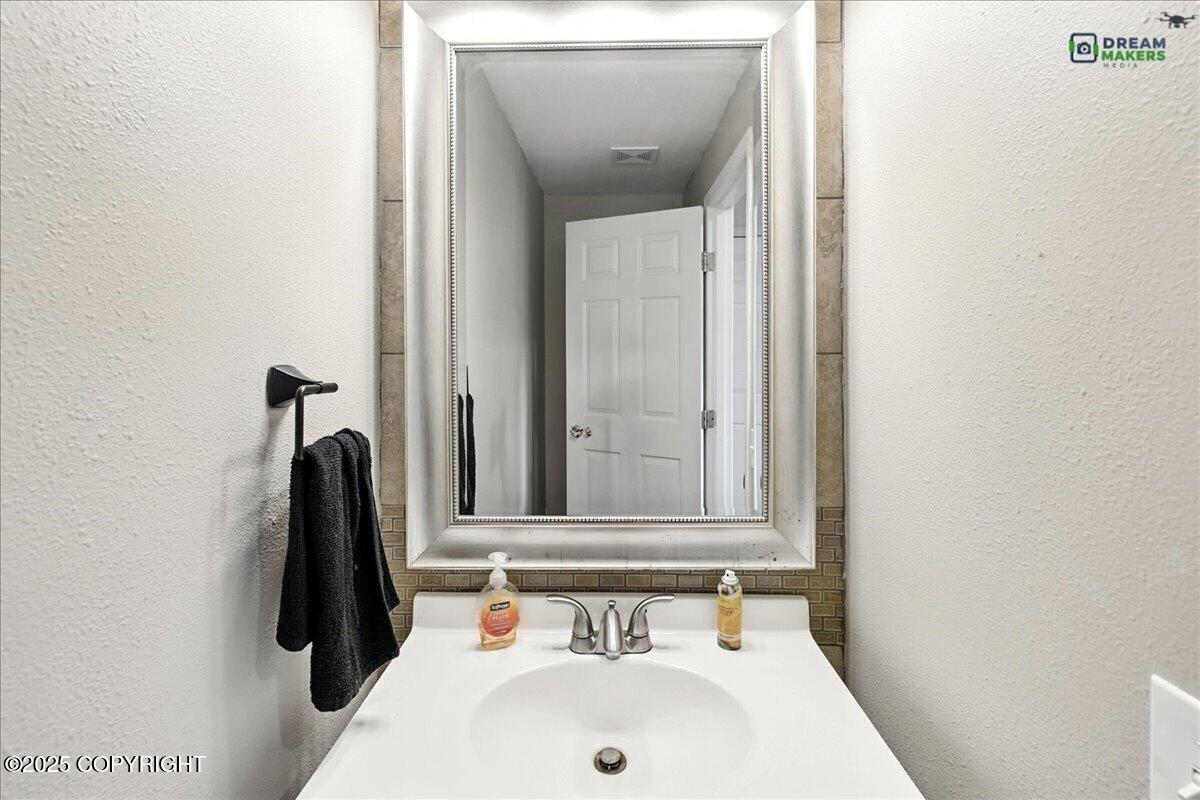 52647 Suzanne Avenue Property Photo 72