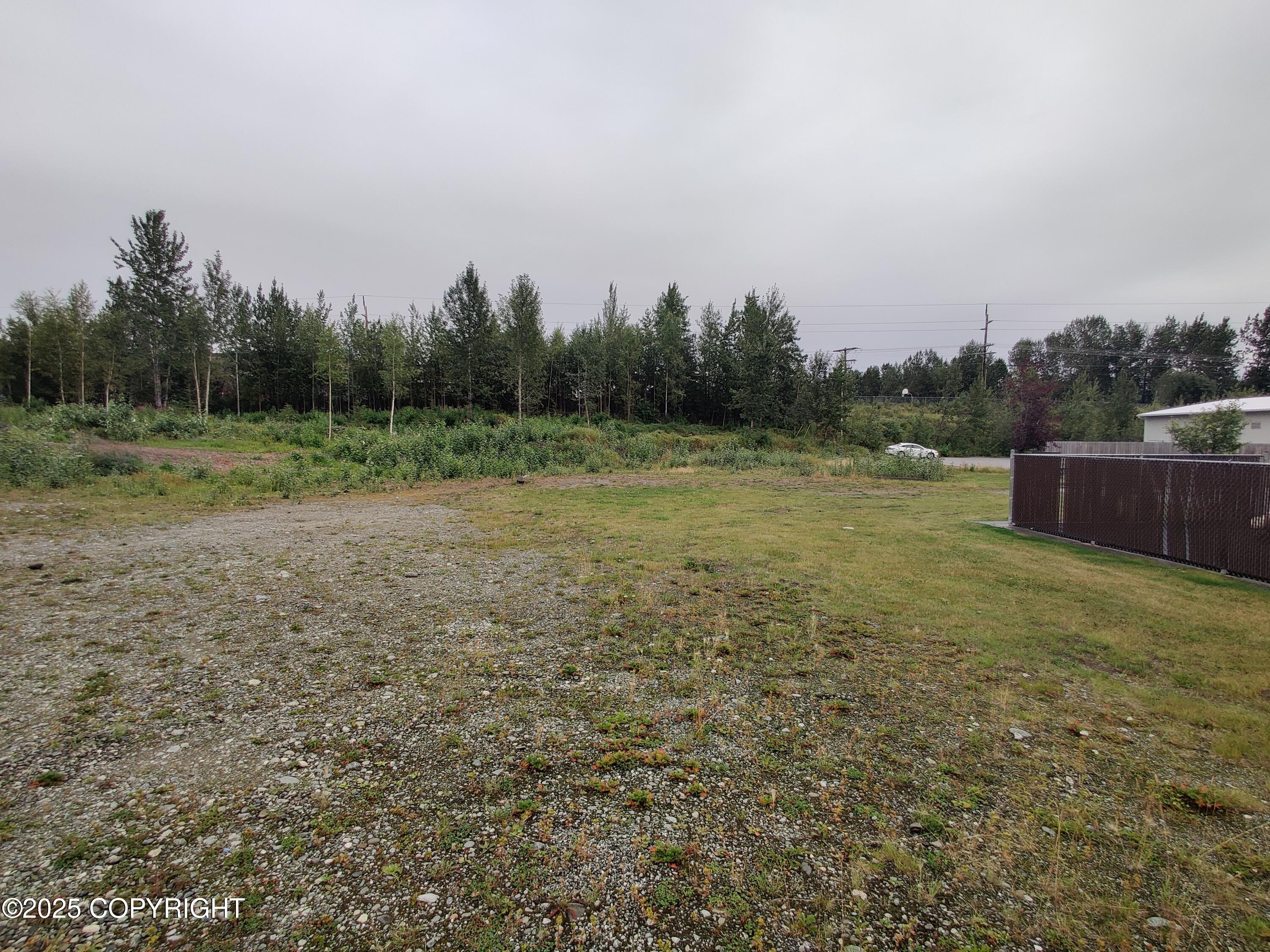 510 E Bogard Road Property Photo 7
