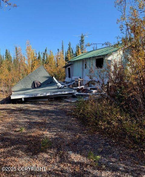 Mile 188.2 Glenn Highway Property Photo 7