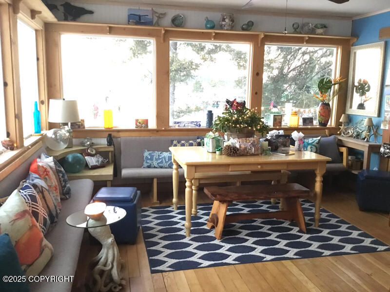 330 B Street Property Photo 8