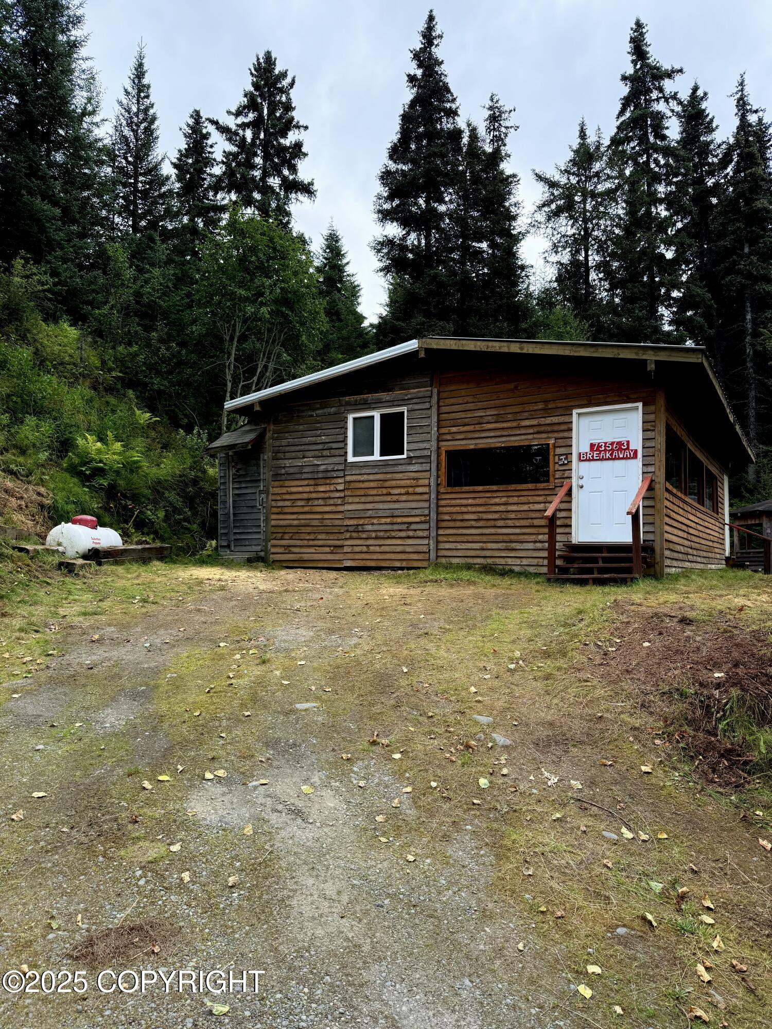 73549 Breakaway Road Property Photo 1