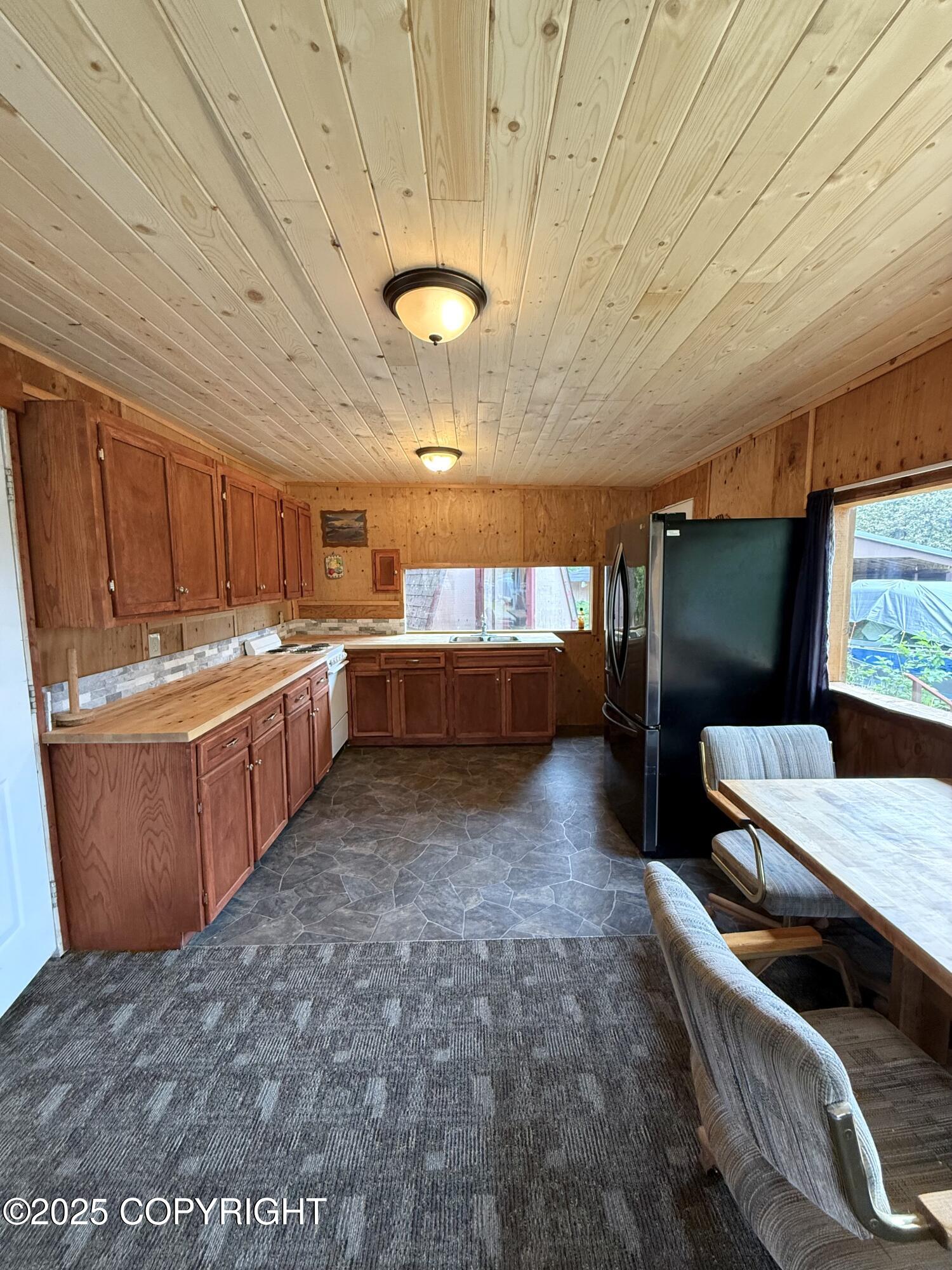 73549 Breakaway Road Property Photo 4