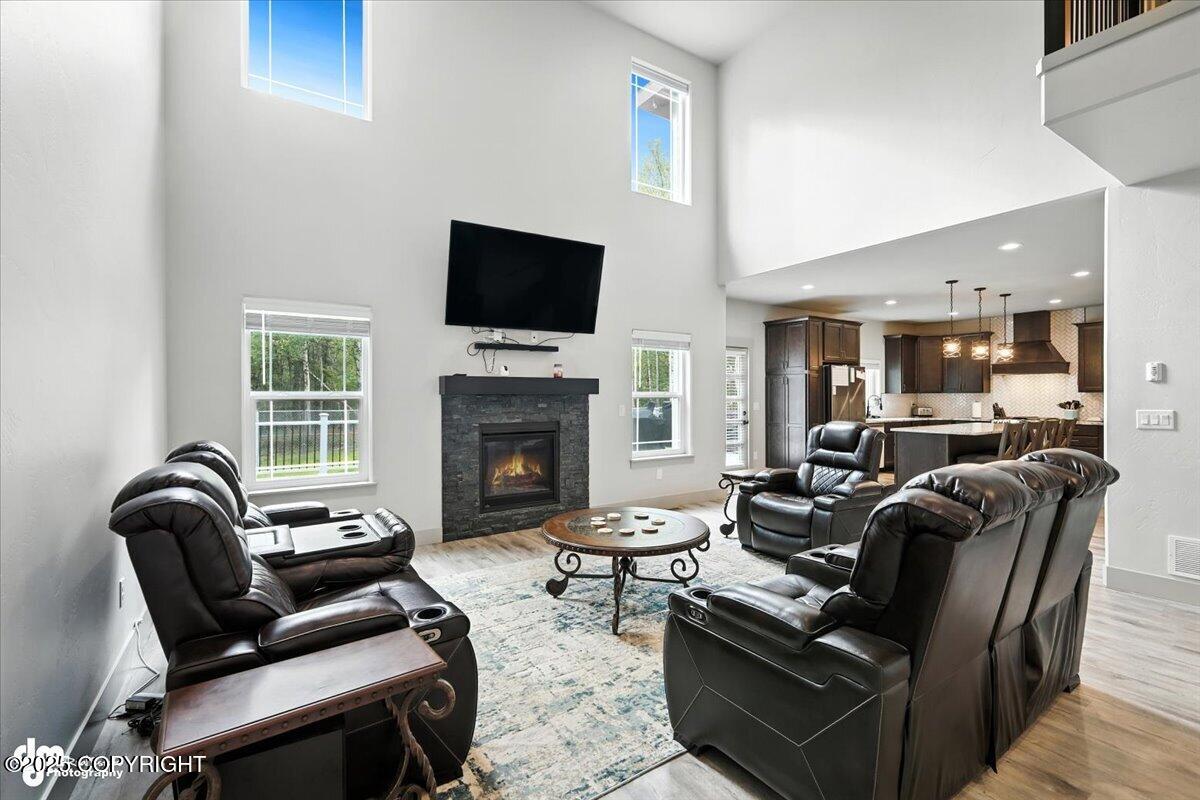 8967 E Wolf Creek Road Property Photo 4