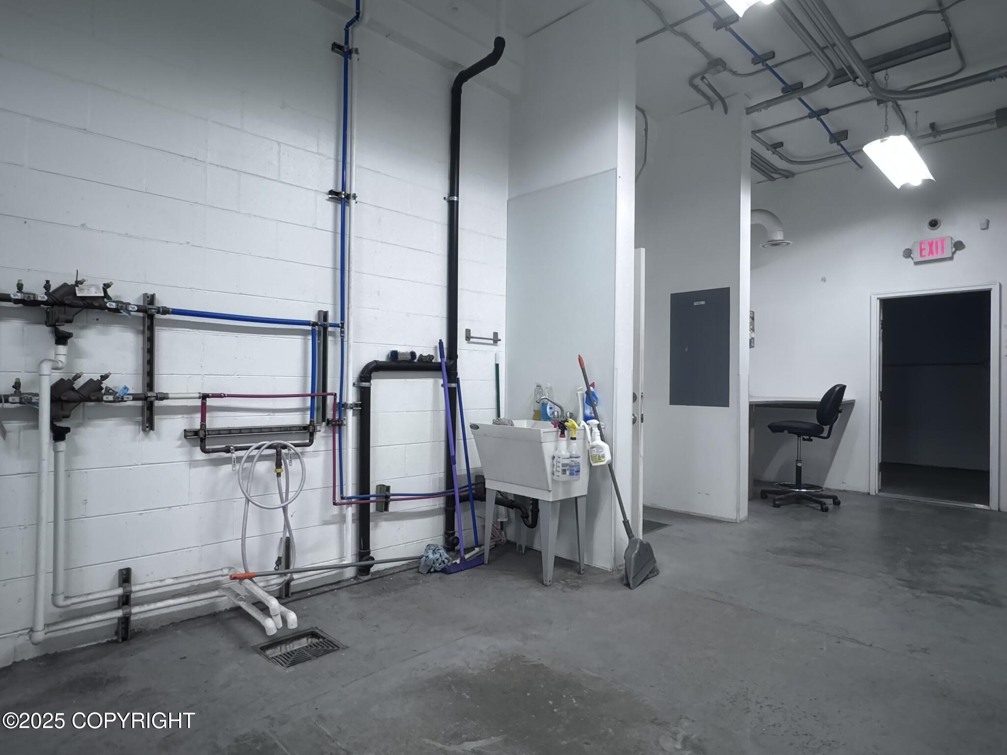 2429 E 88th Avenue #2 Property Photo 18