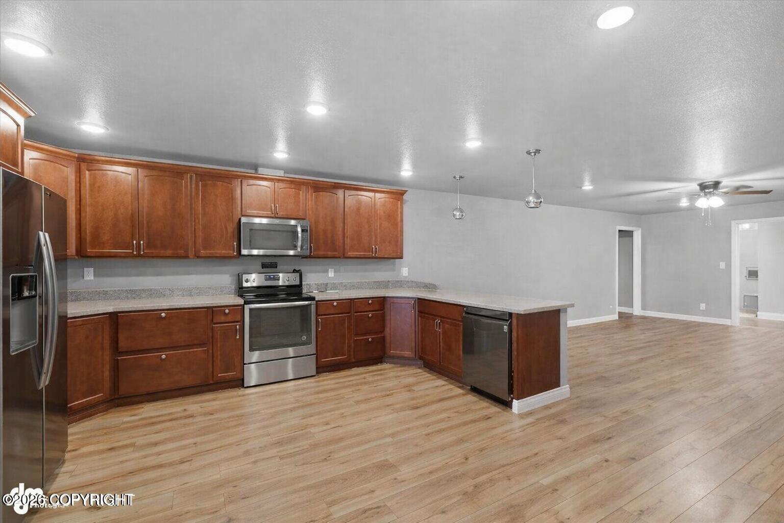 3253 W Coghlan Circle Property Photo 8