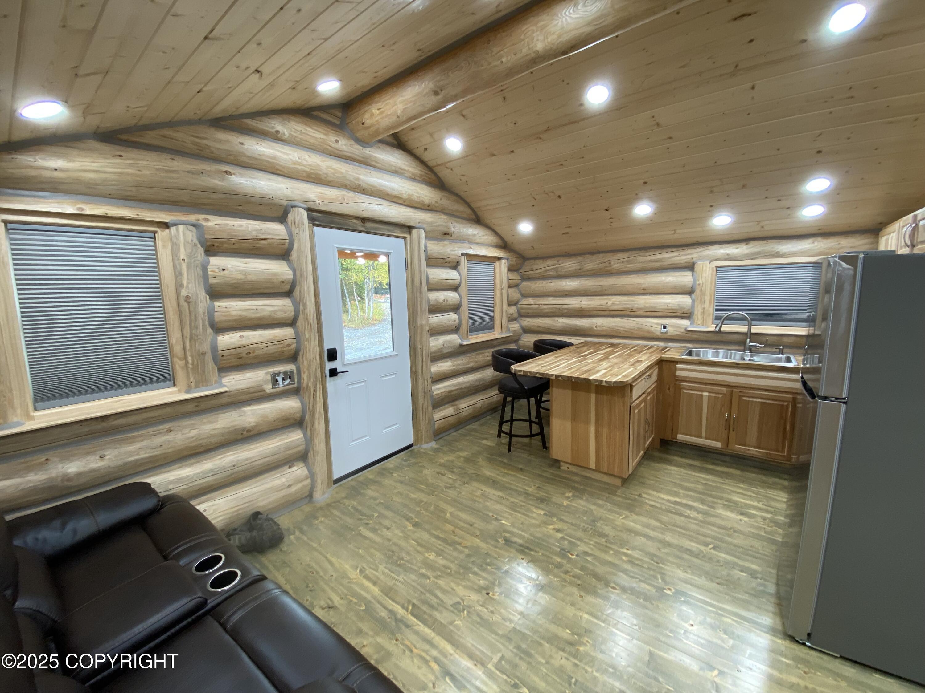 000 Milky Way Property Photo 4