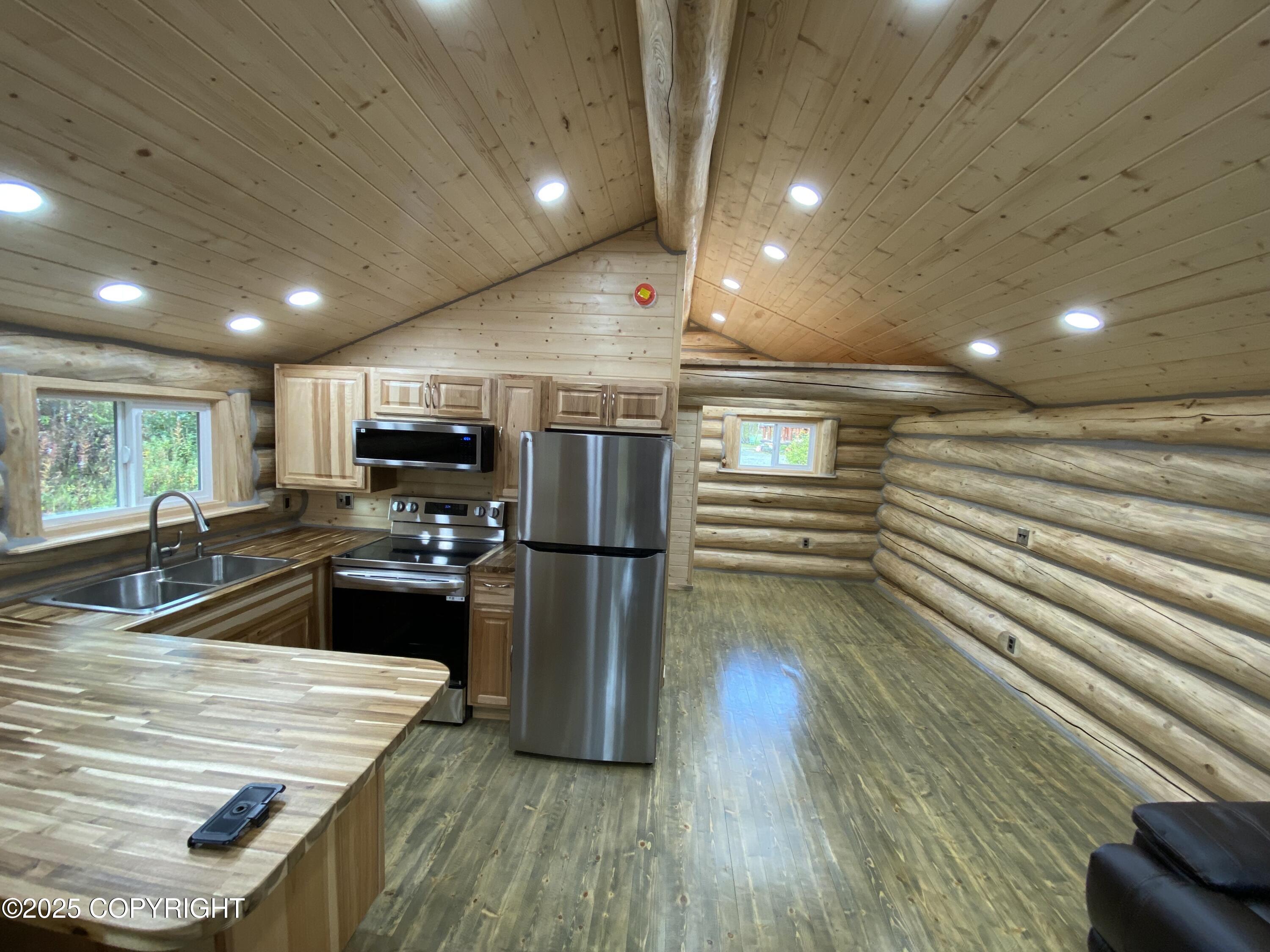 000 Milky Way Property Photo 5