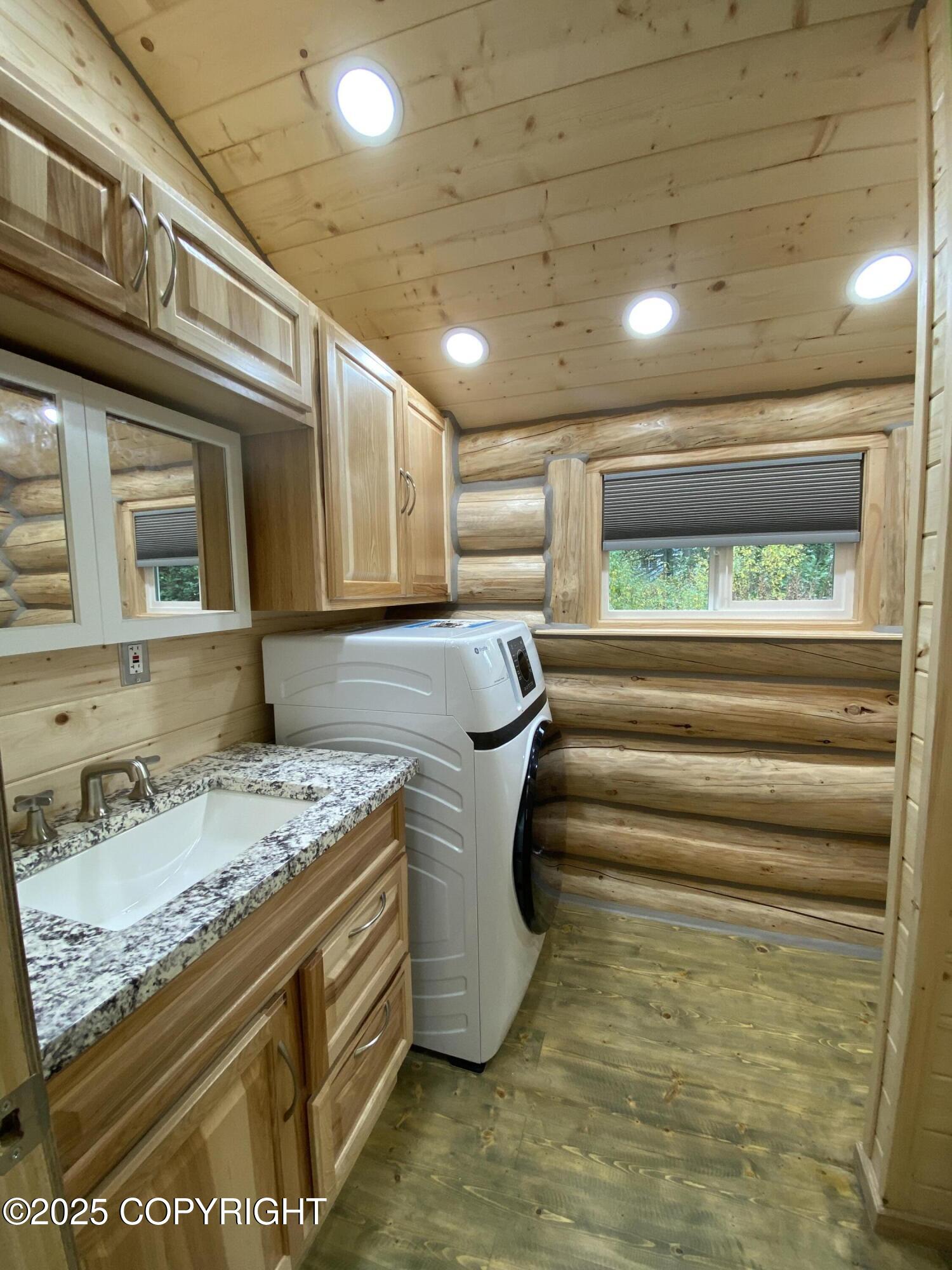 000 Milky Way Property Photo 8