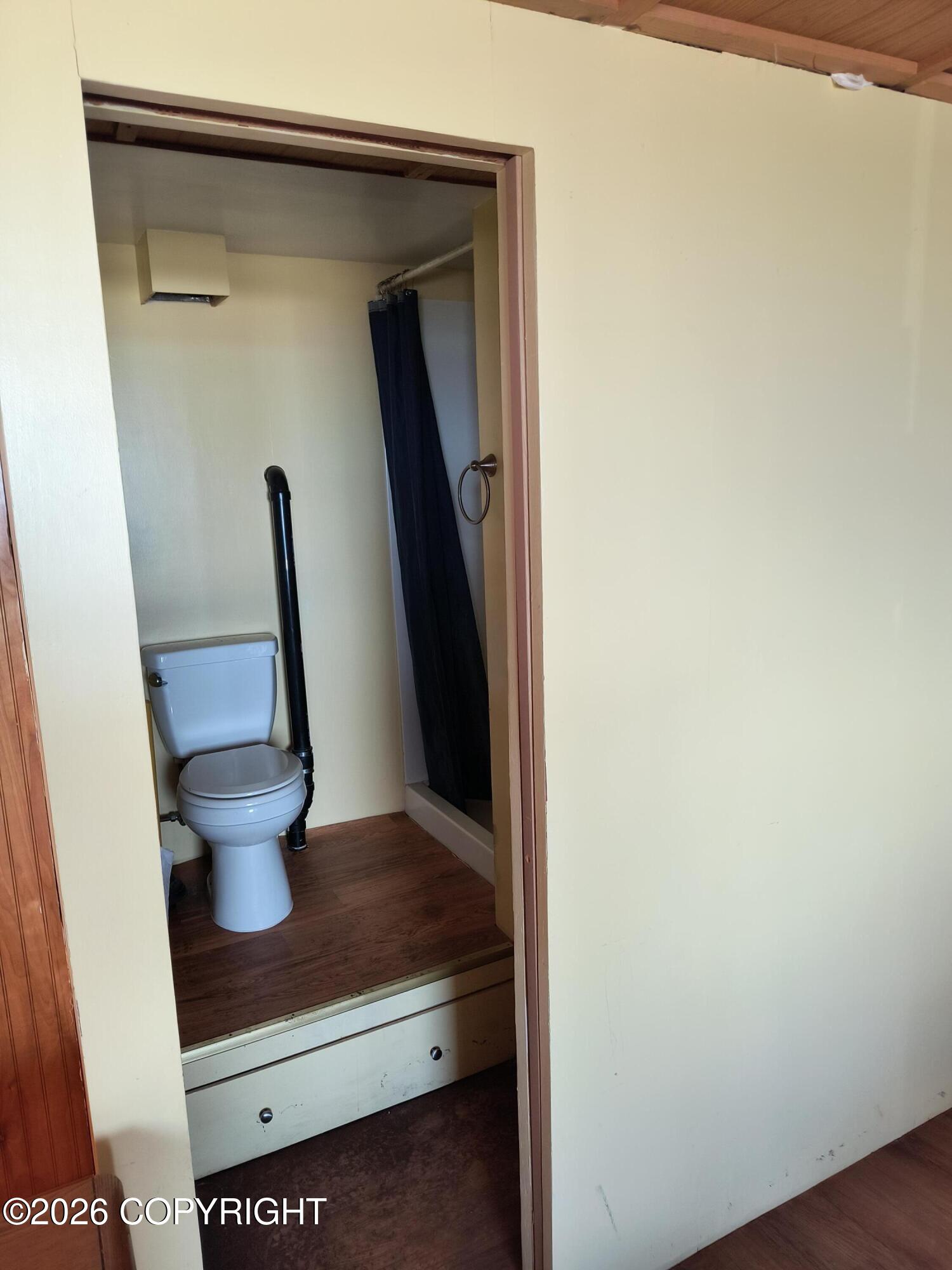 128 Shore Avenue Property Photo 32