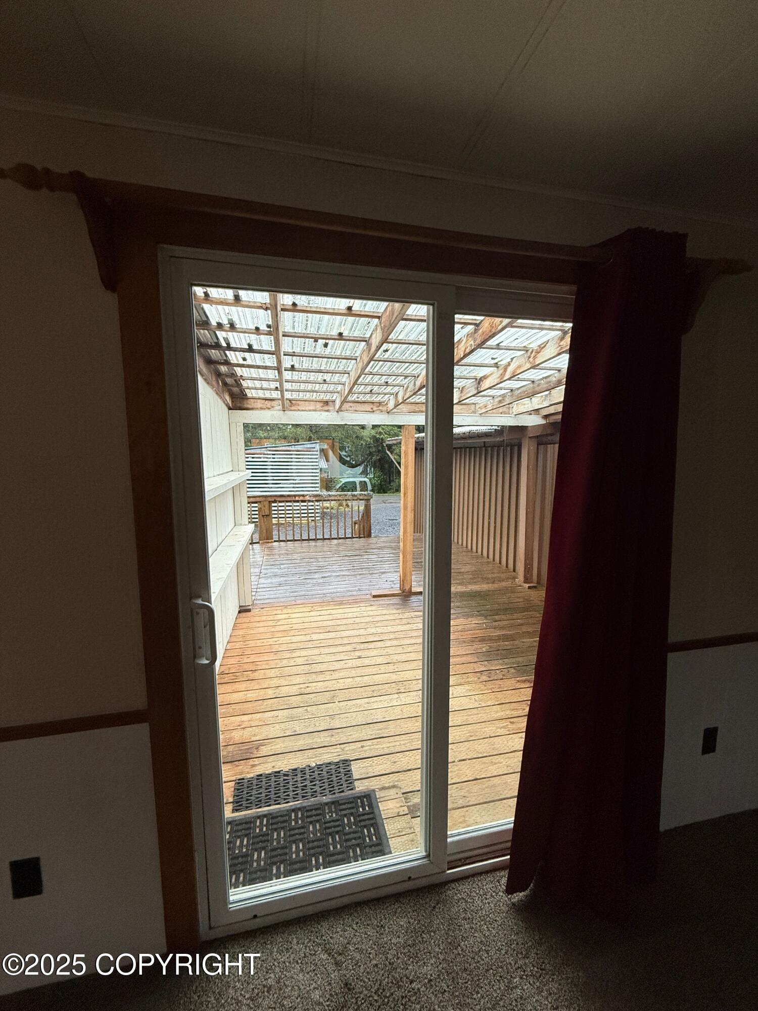 118 S 6th Street Property Photo 3