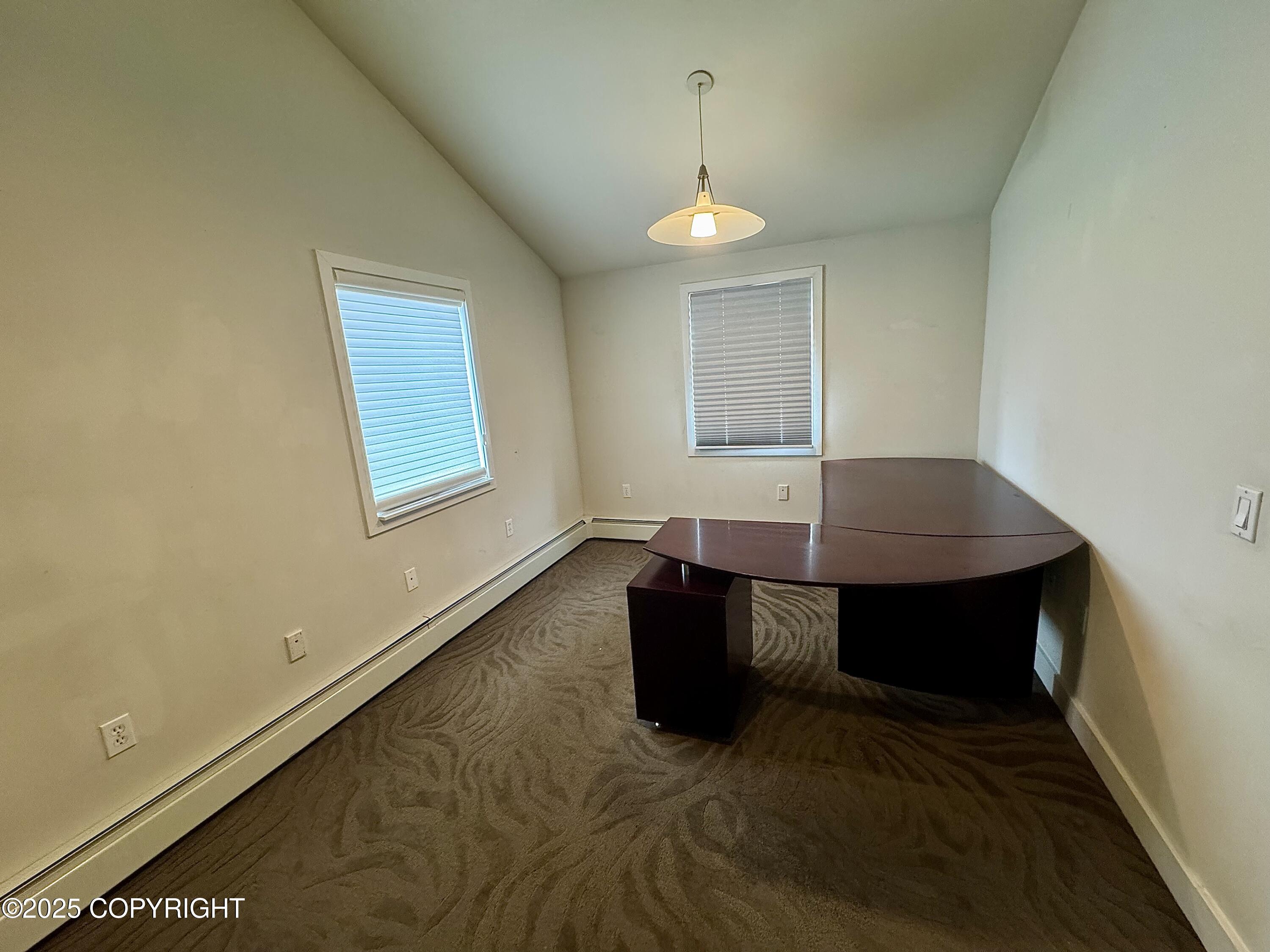 124 E 7th Avenue Property Photo 8